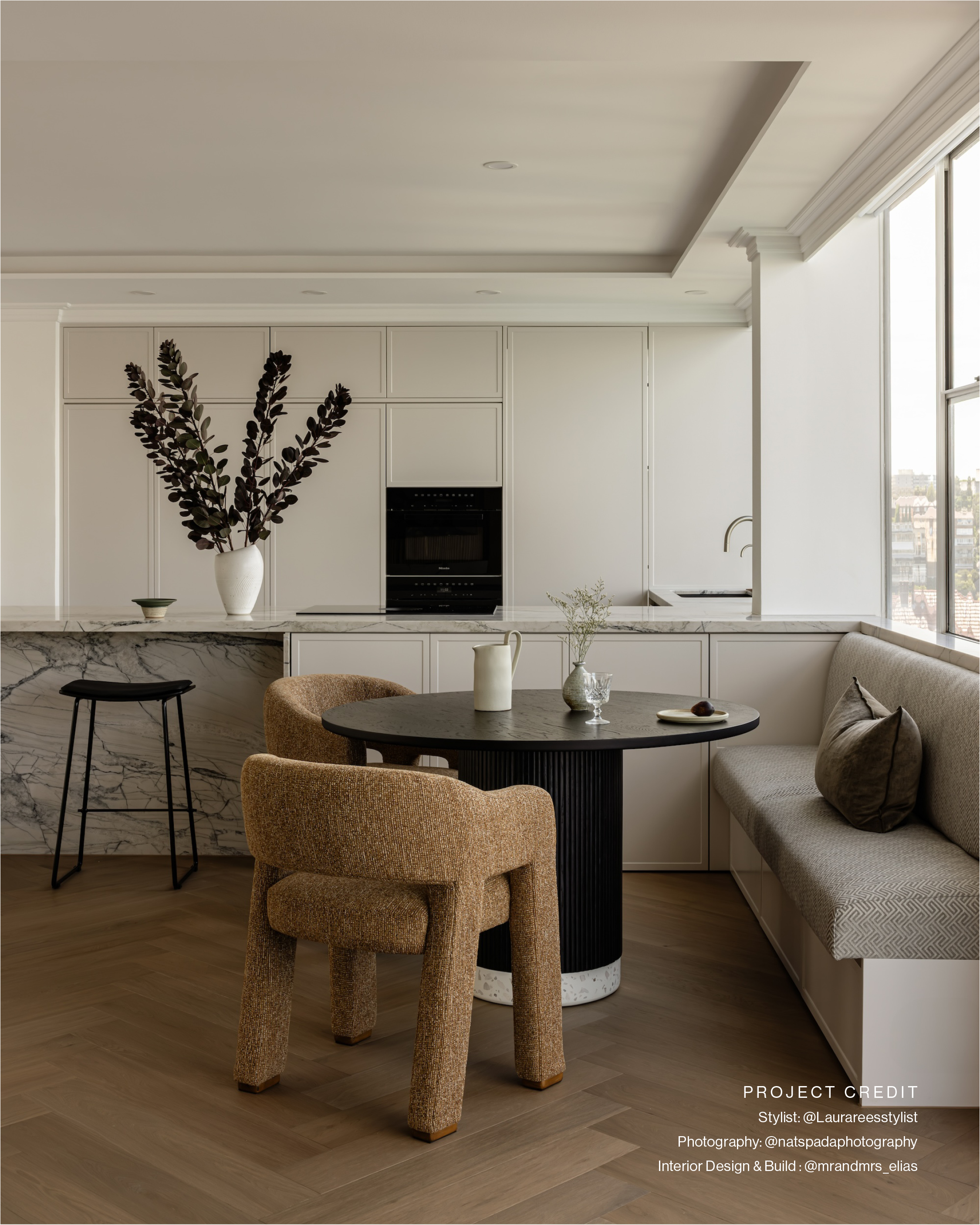 Rotunda Dining Table
