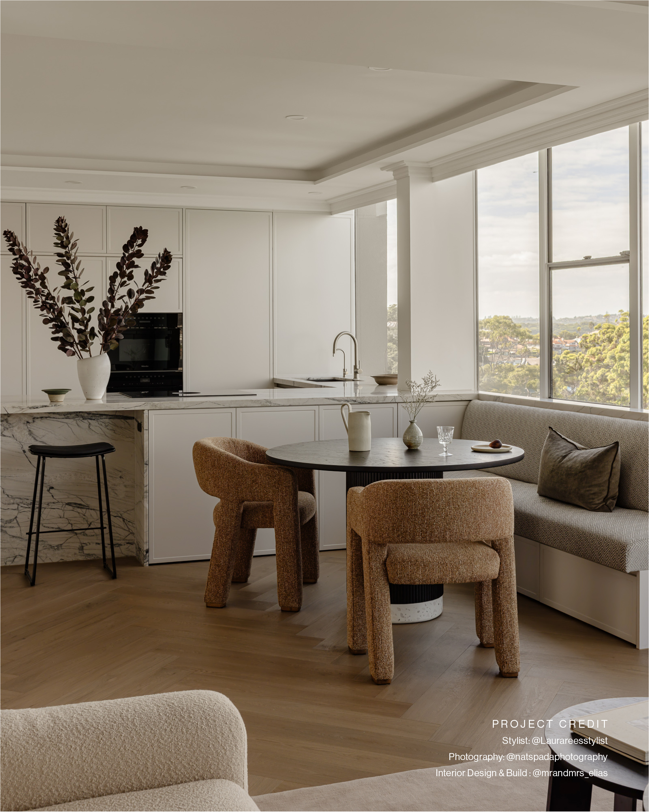 Rotunda Dining Table