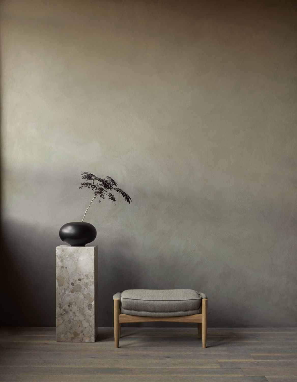 Surround Wood Vase