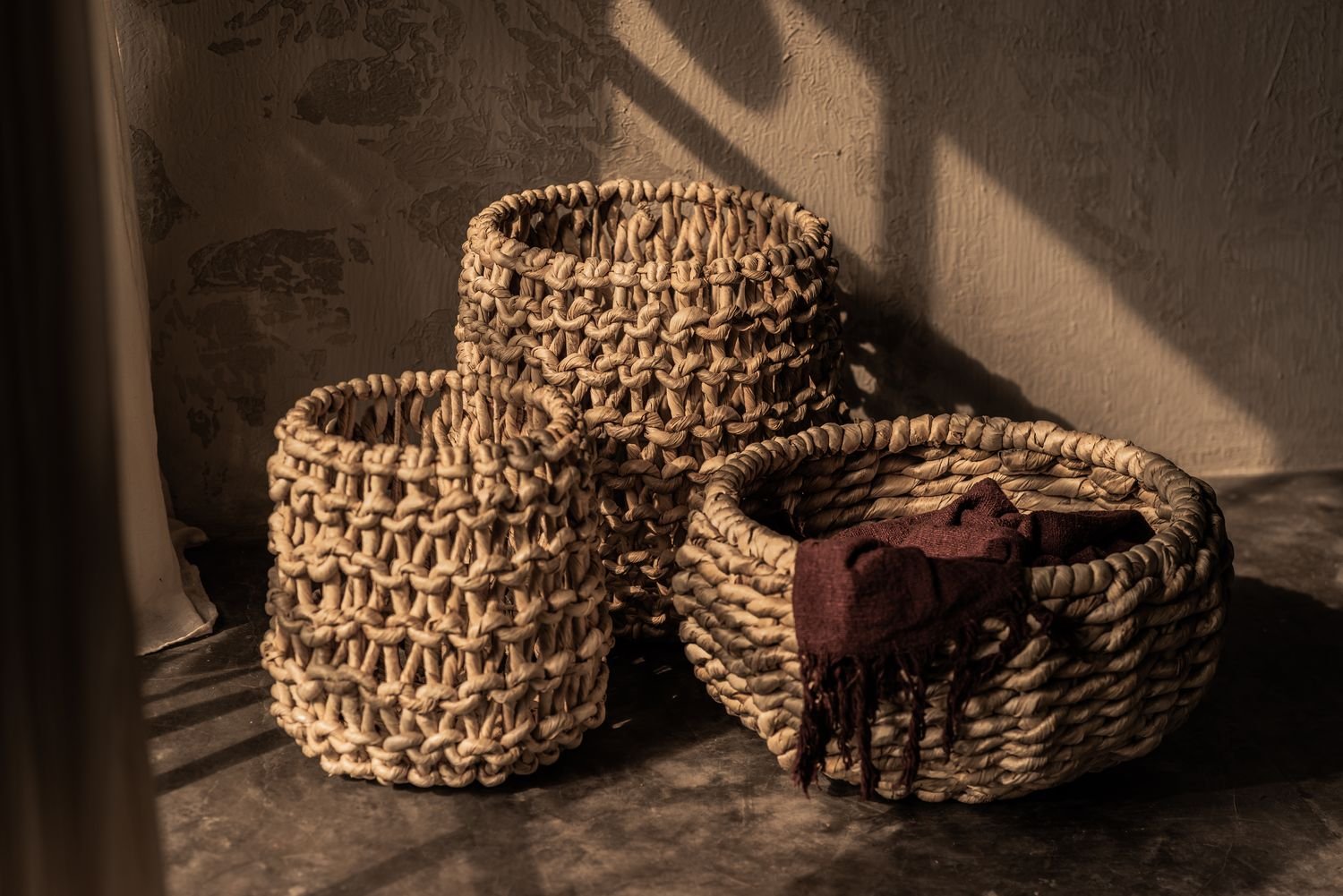 dBodhi Banda Round Basket