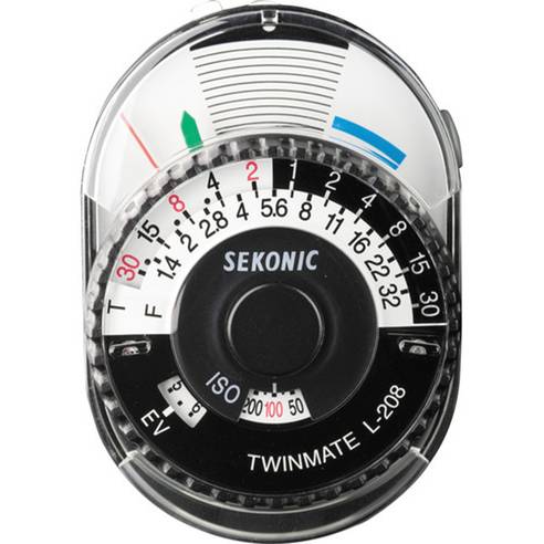 Instant reading of aperture /shutter combinations.