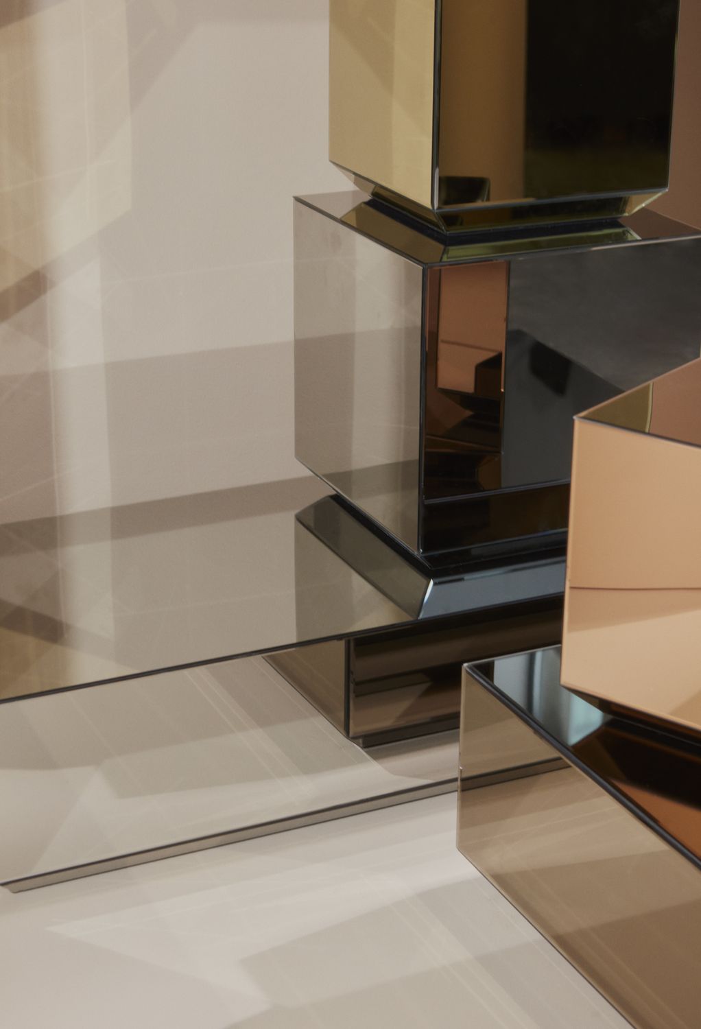 Speculum Rectangular Coffee Table