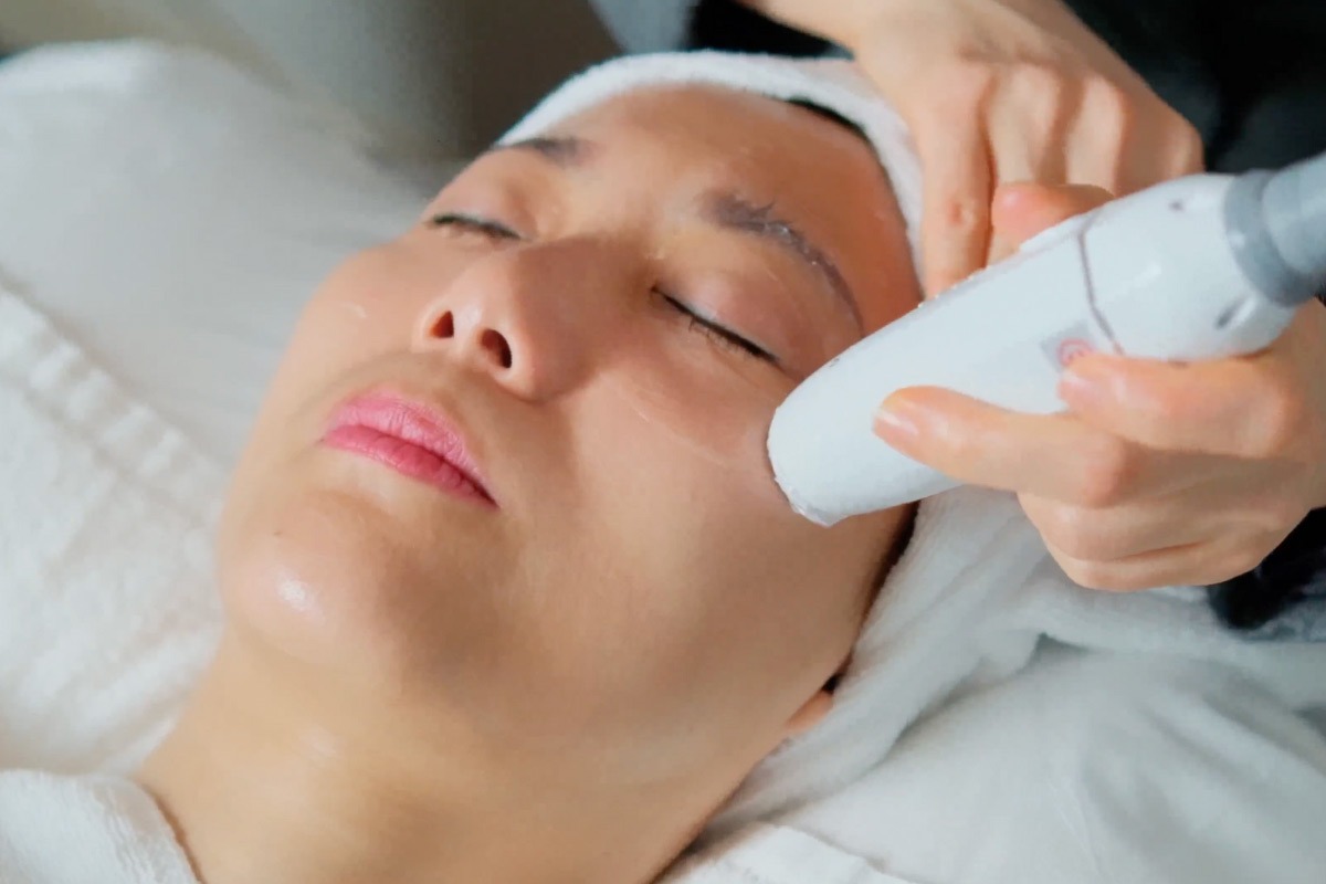 HIFU Eye Lift Treatment Henry House - Book Online! – Beauty Affairs Hong  Kong