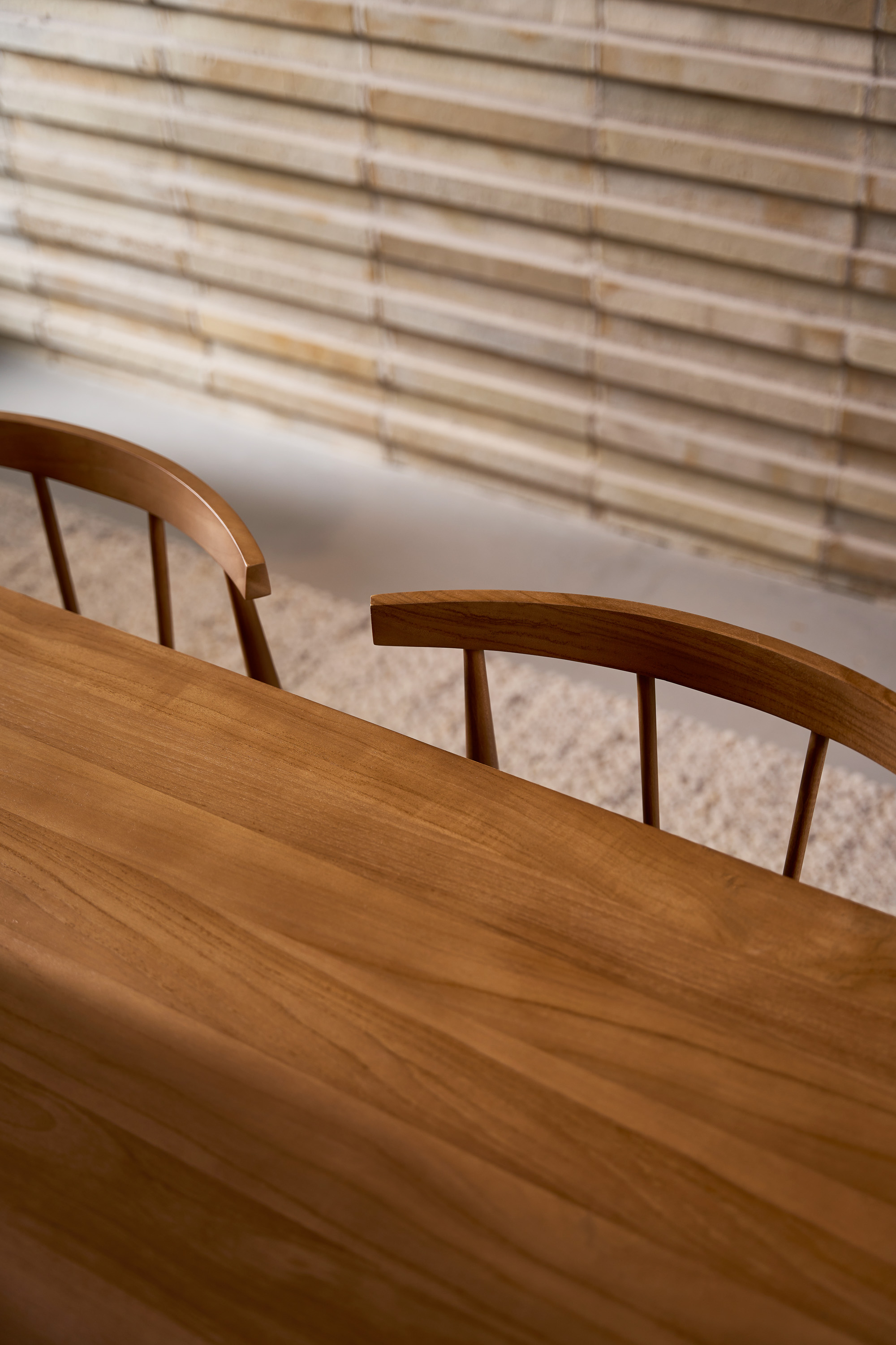 Curve Dining Table