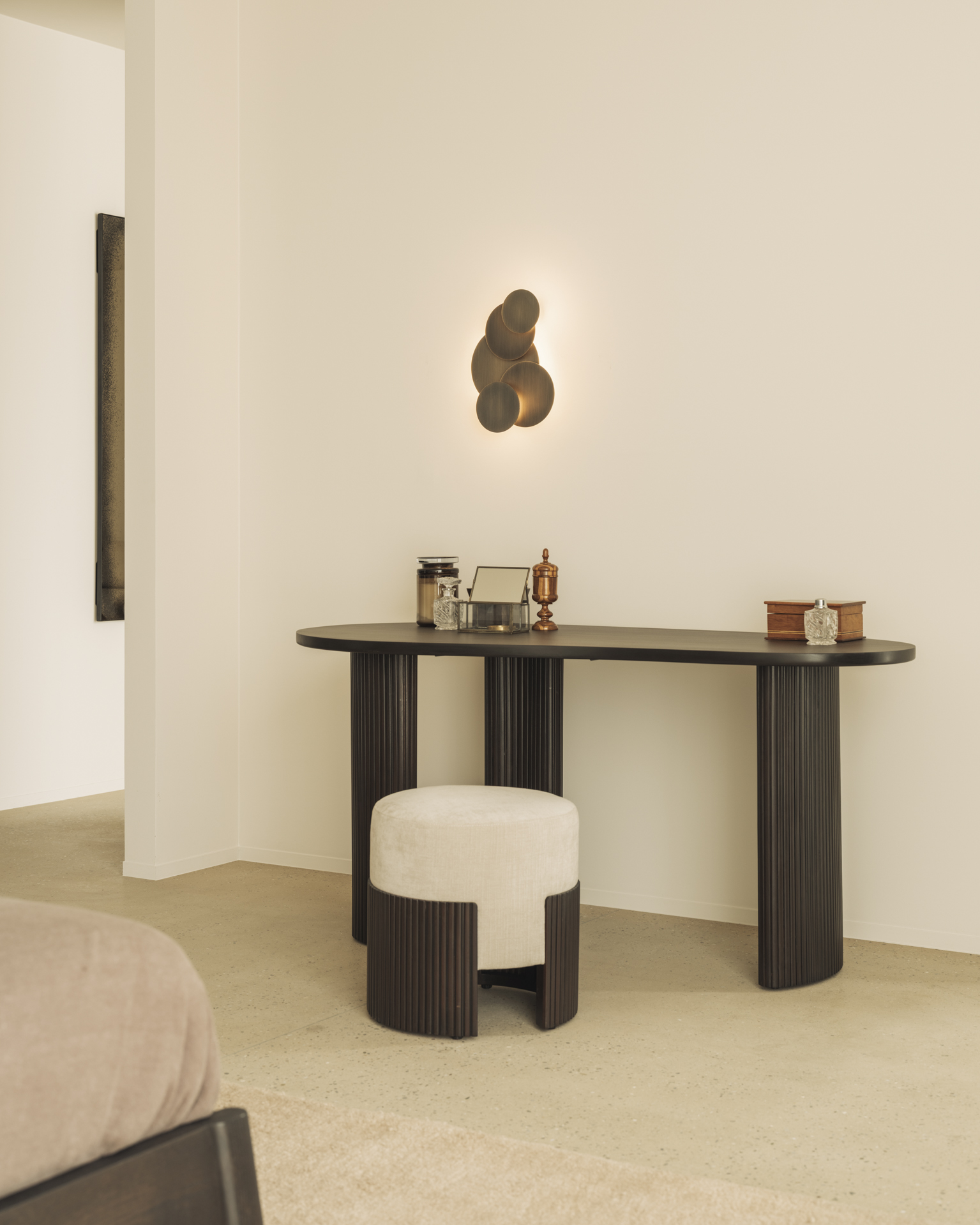 Ethnicraft Mahogany Roller Max Pouf