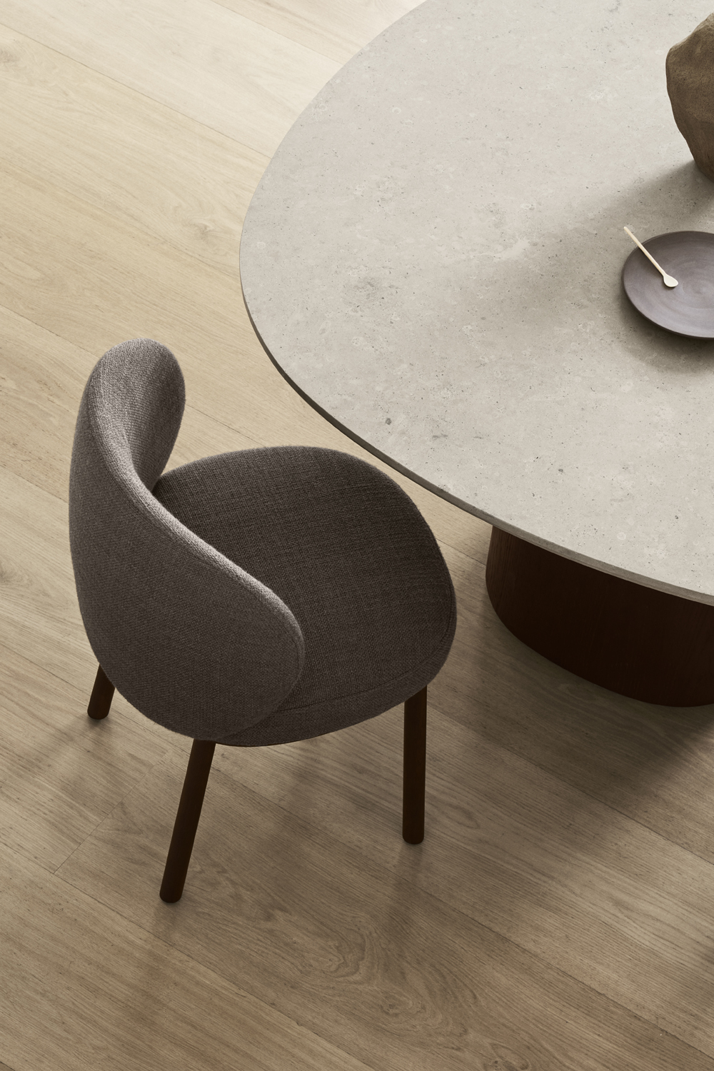 Ovata Dining Chair