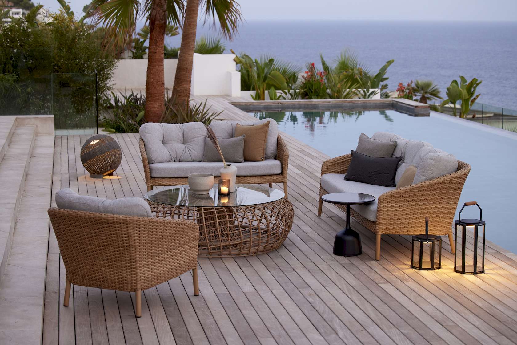Ocean Large Lounge Chair