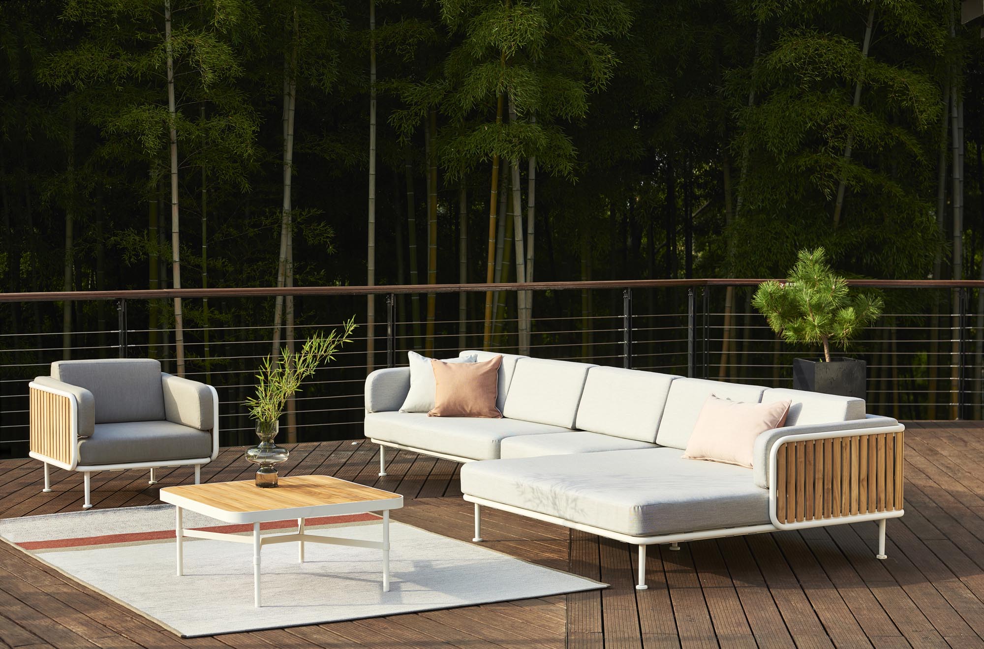 Mindo 100 Sofa Set - Off White/Grey Chine - Floor Stock