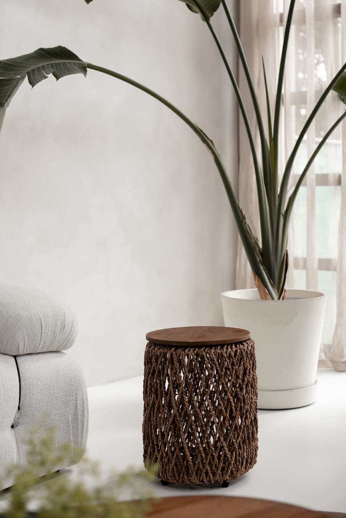 dBodhi Knut Side Table