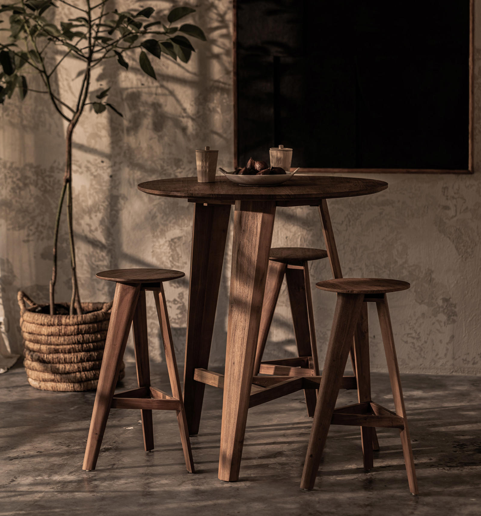 dBodhi Berri Bar Table