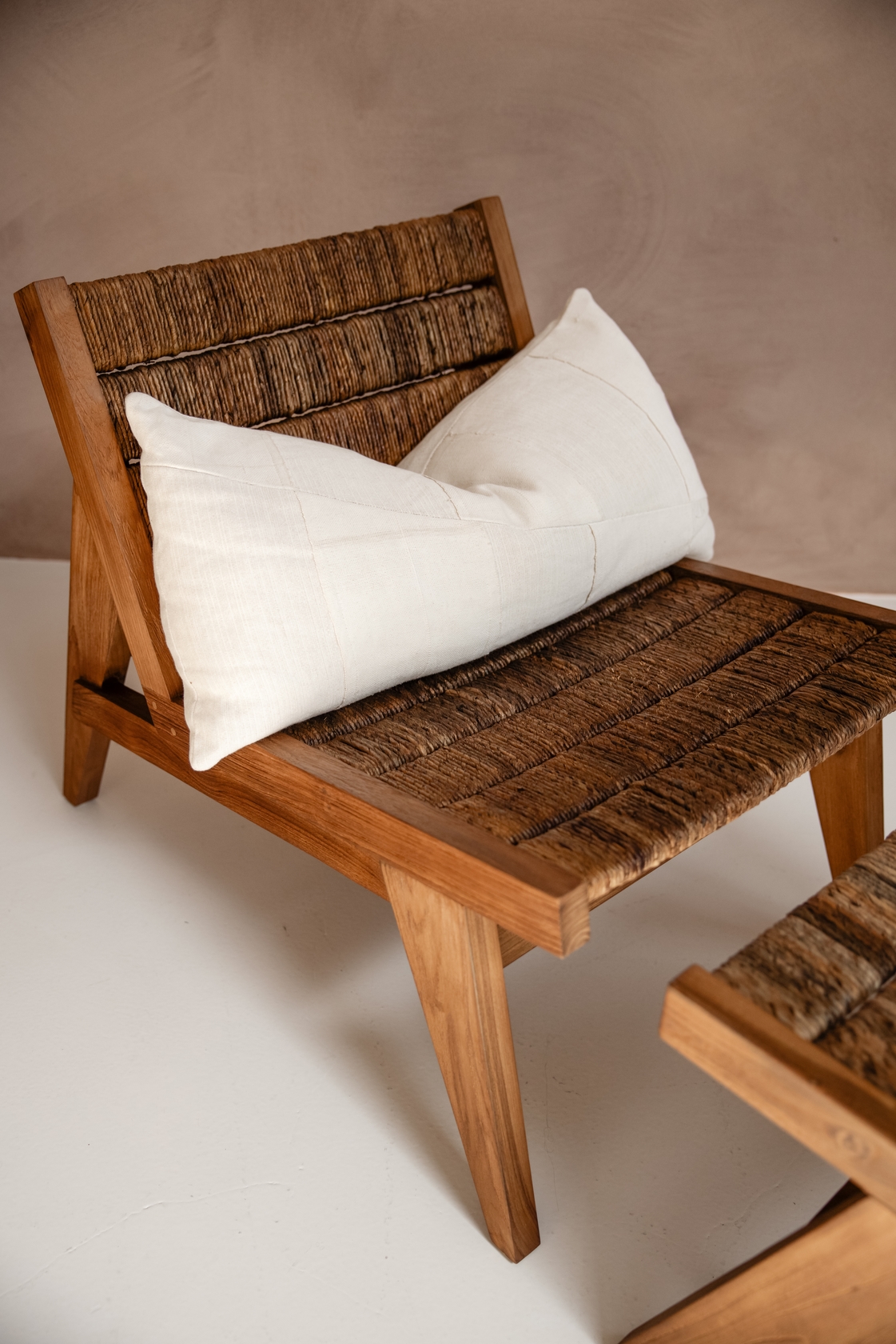 dBodhi Caterpillar Brawny Lounge Chair