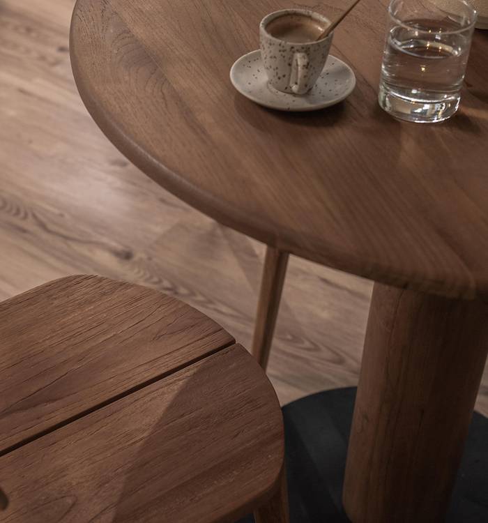 dBodhi Bullet Round Dining Table