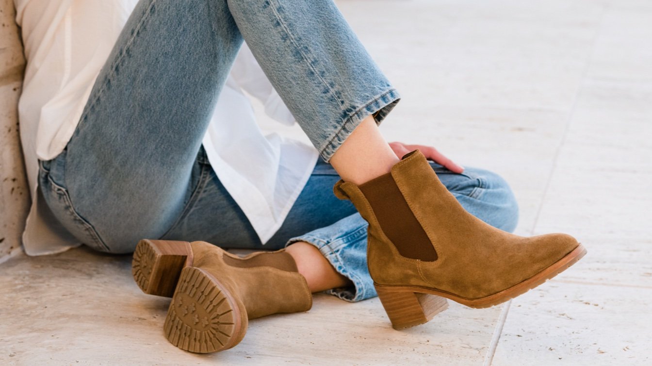 Nisolo Ana Go-To Heeled Chelsea Boot Taupe Suede