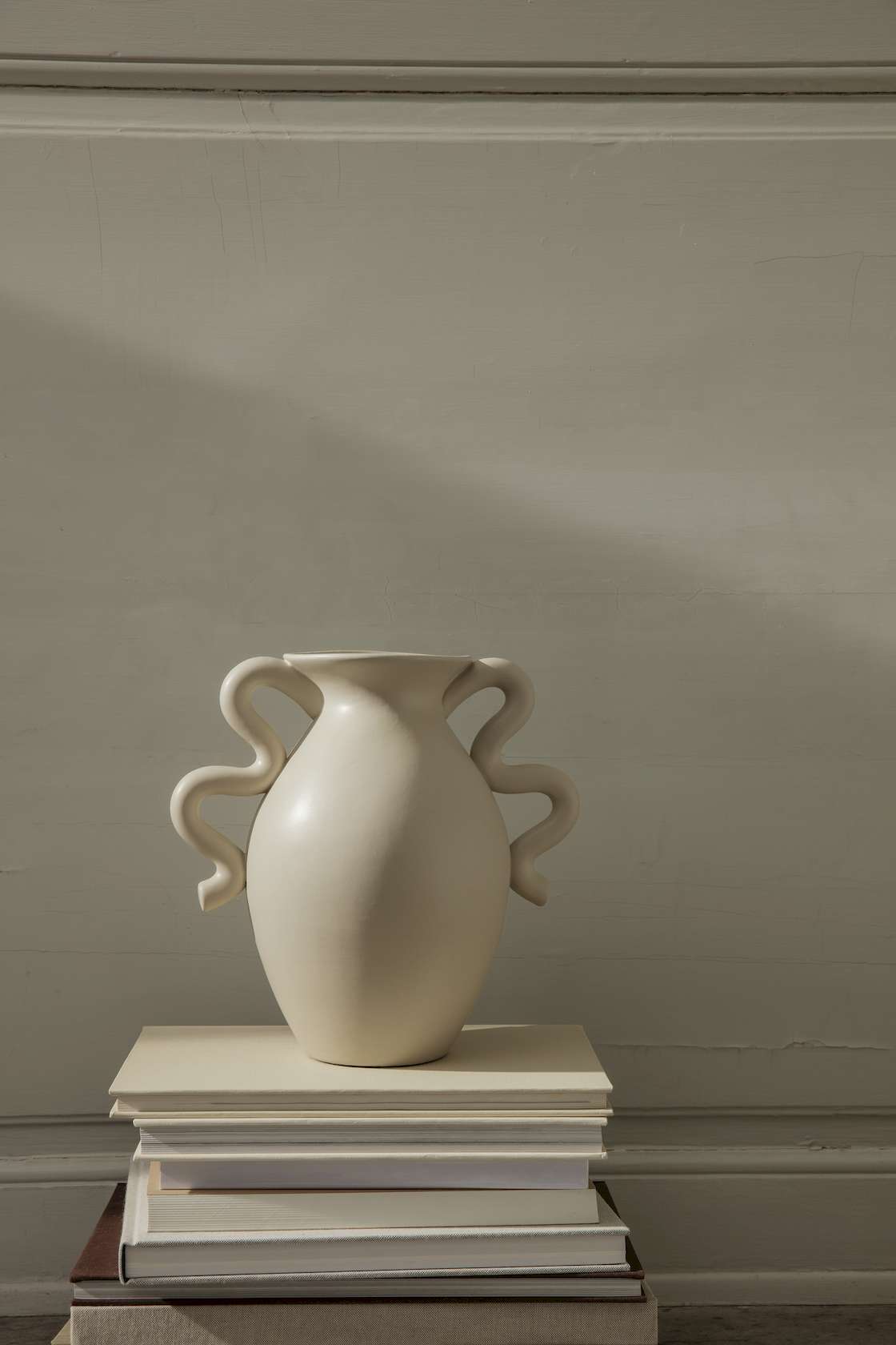 Verso Table Vase