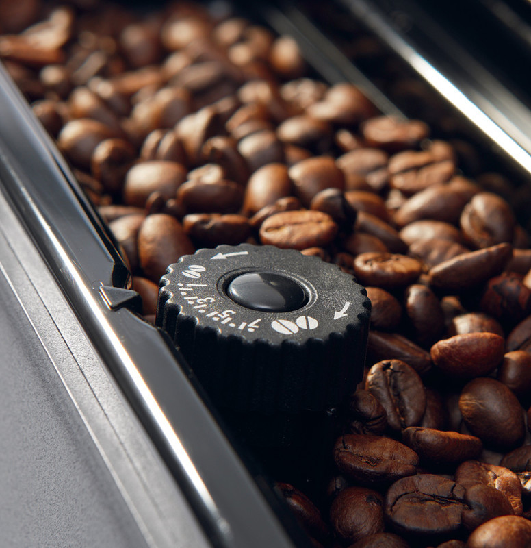 迪朗奇 De’Longhi Magnifica 系列 ESAM 04.110.B 全自動即磨咖啡機 De'Longhi Magnifica Series ESAM 04.110.B coffee machine
