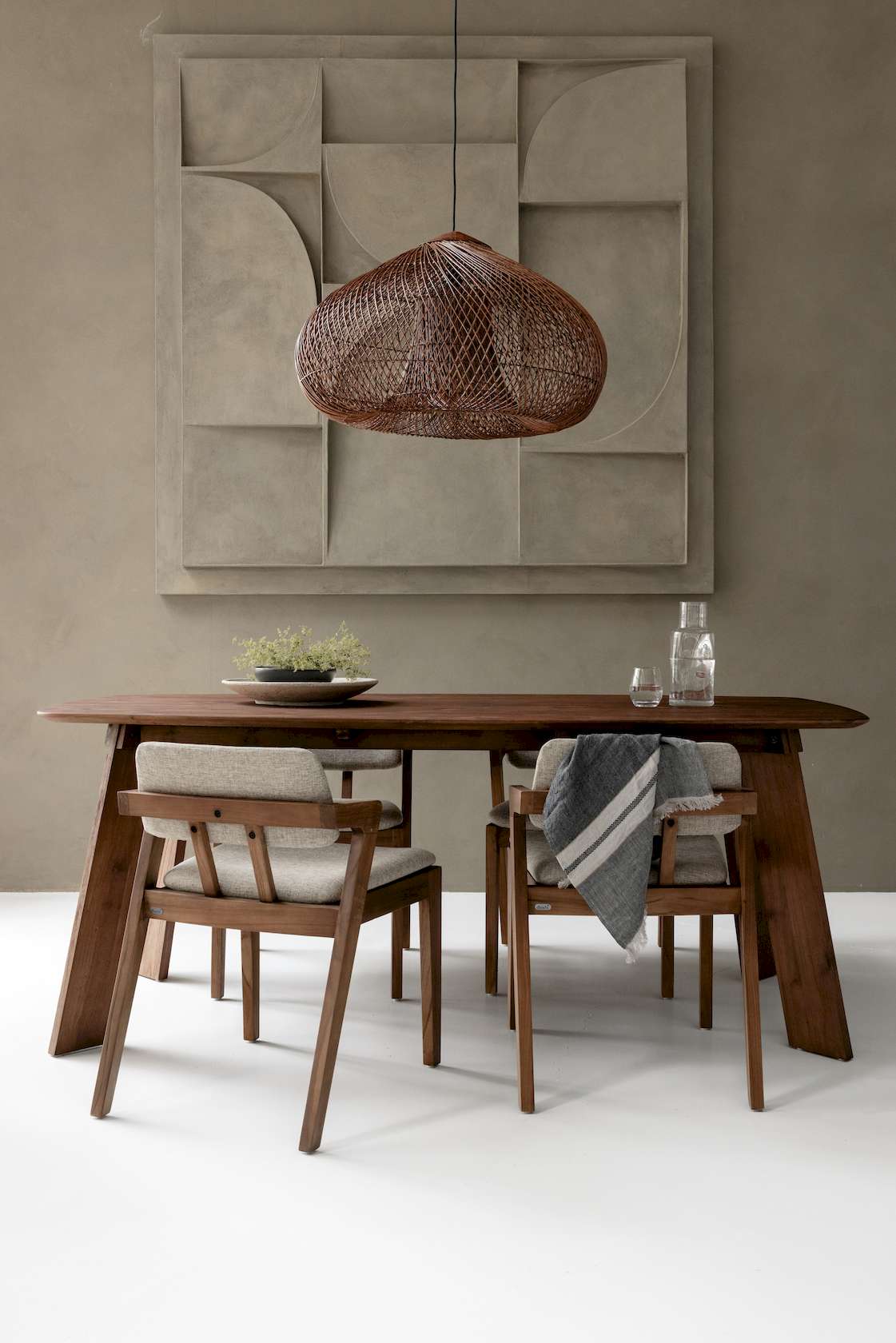 dBodhi Grace Dining Table