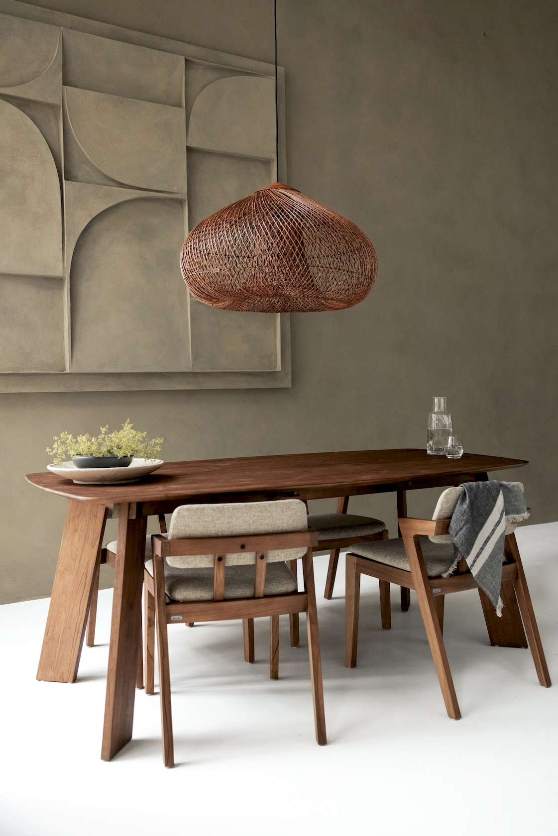 dBodhi Grace Dining Table