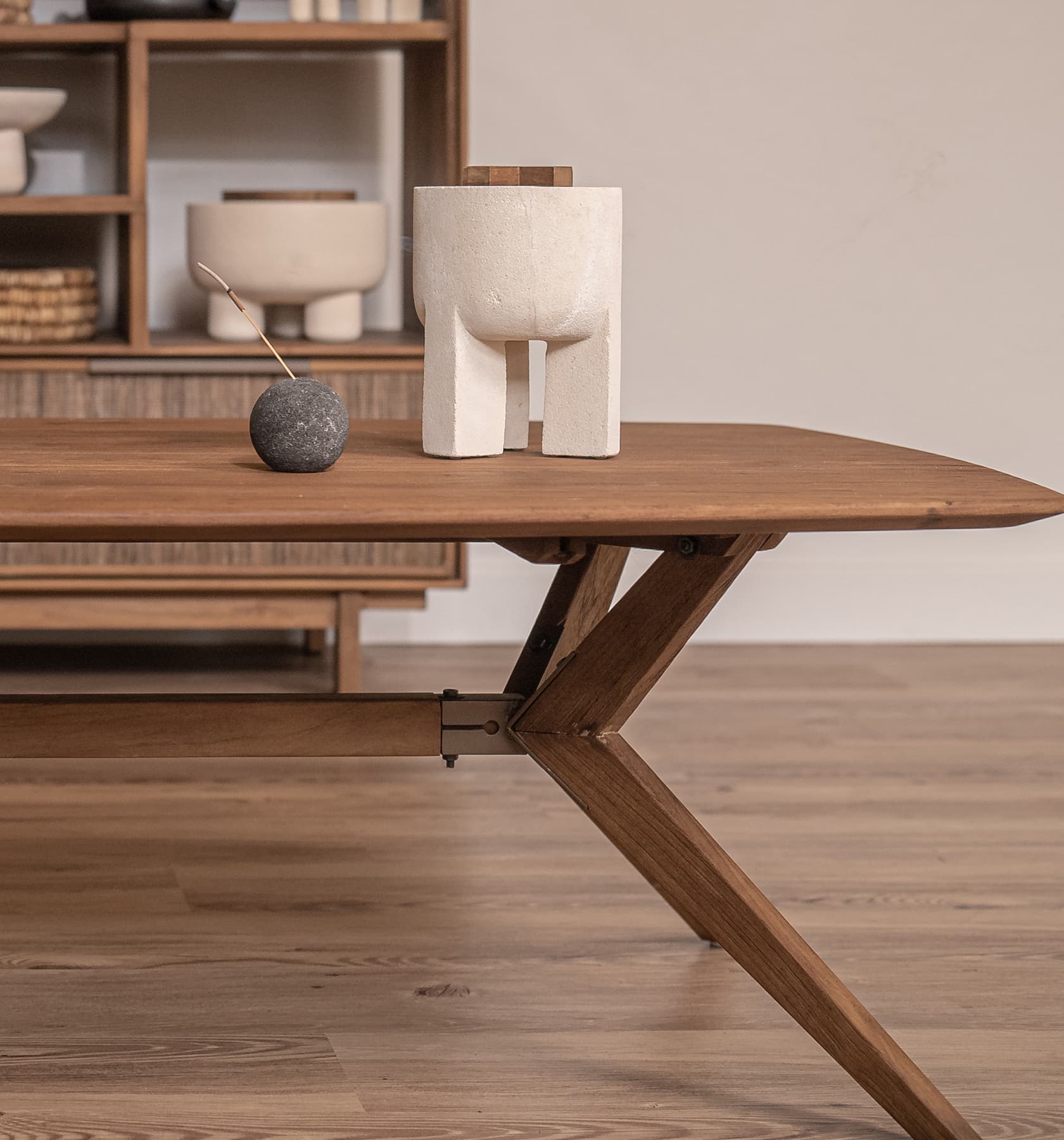 dBodhi Kupu-Kupu Ellipse Coffee Table