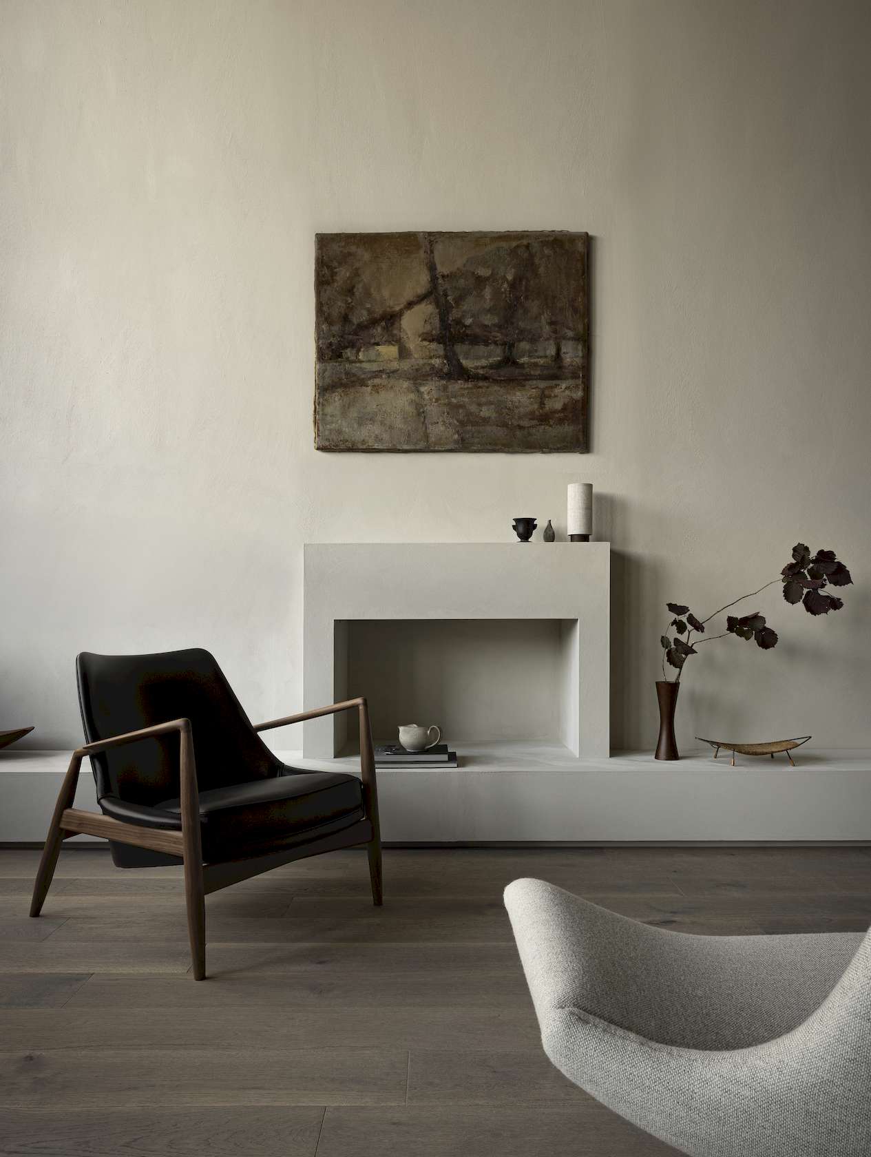The Seal Low Back Lounge Chair