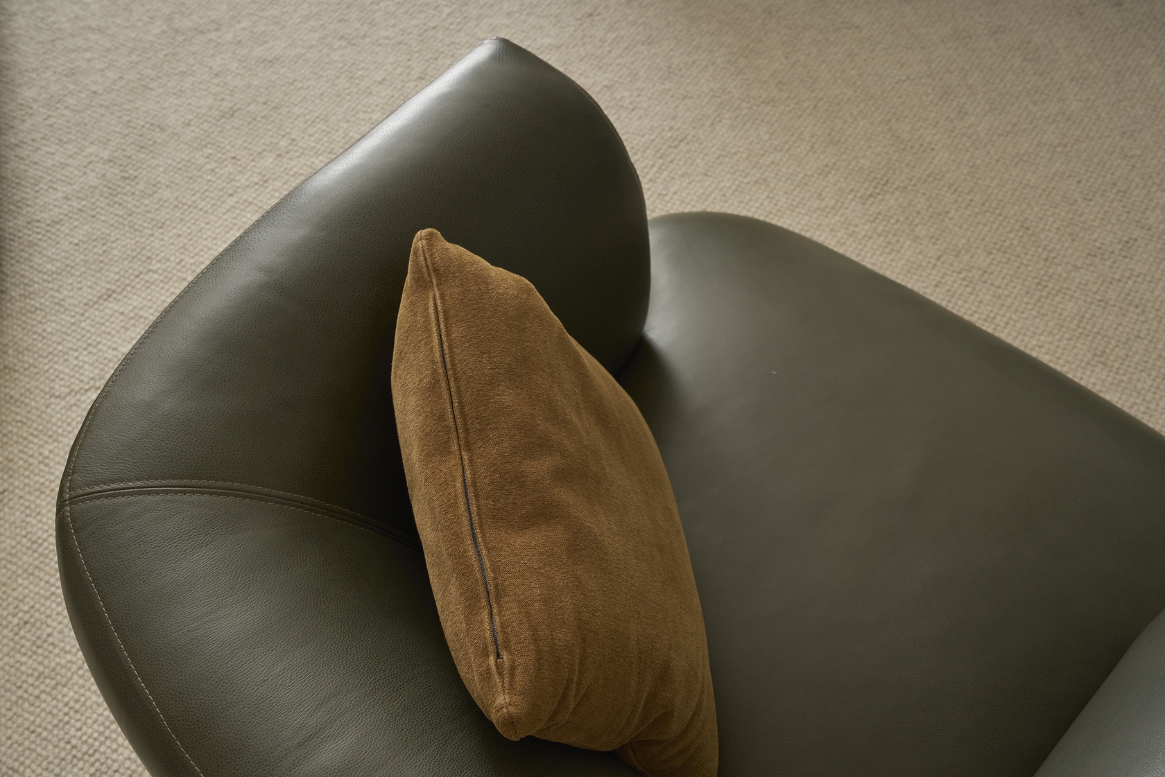 Sophie Lounge Chair
