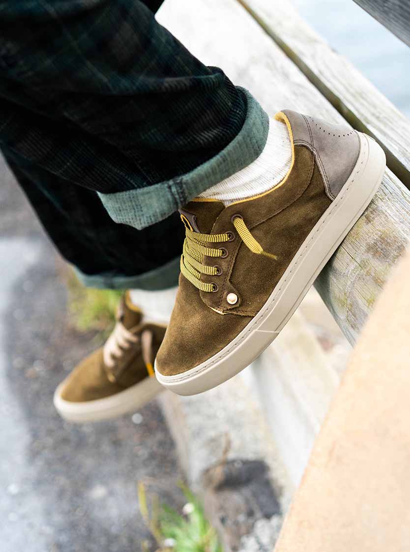 Heisei V2 Suede