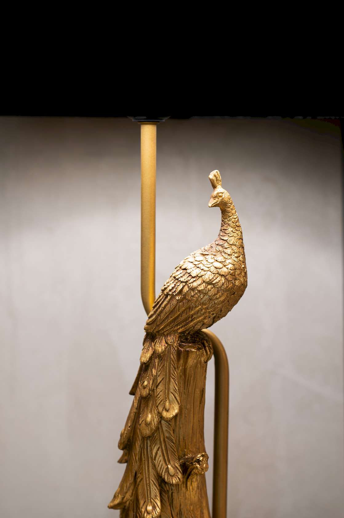 Peacock Table Lamp - Black