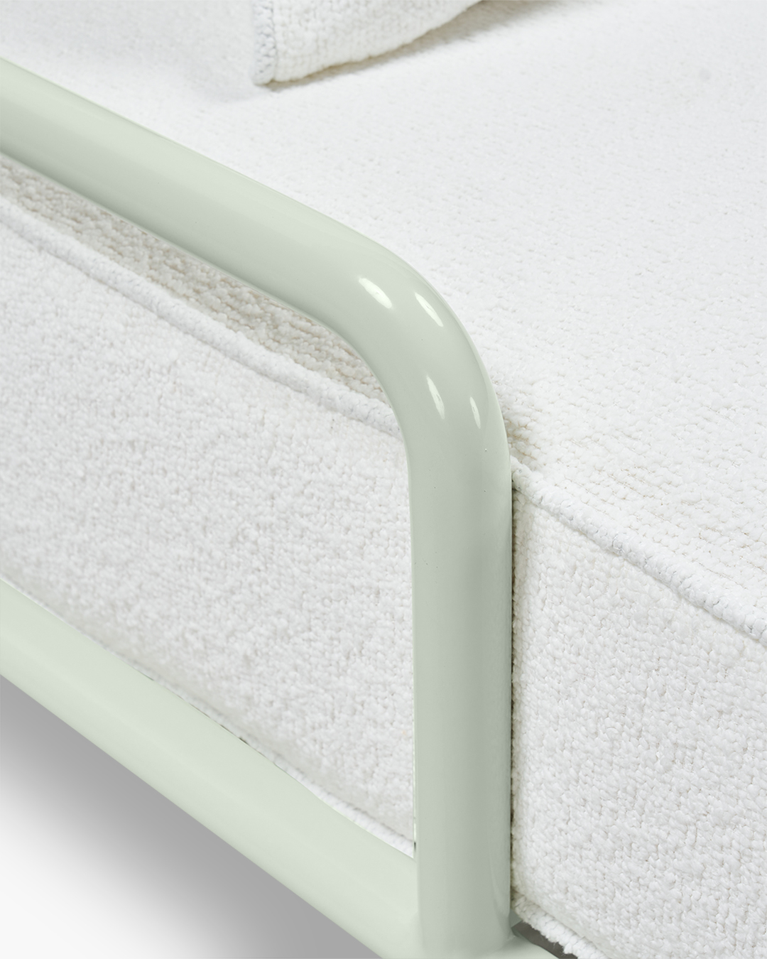 Outdoor Gloss Rowe Lounge Chair