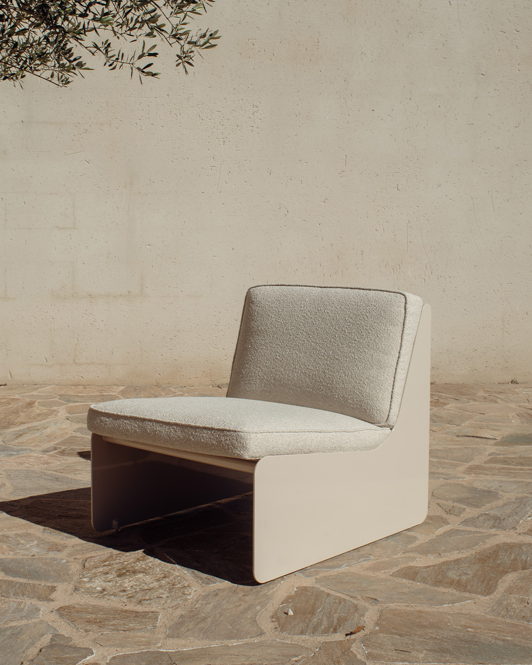 Outdoor Gloss Dougie Lounge Chair