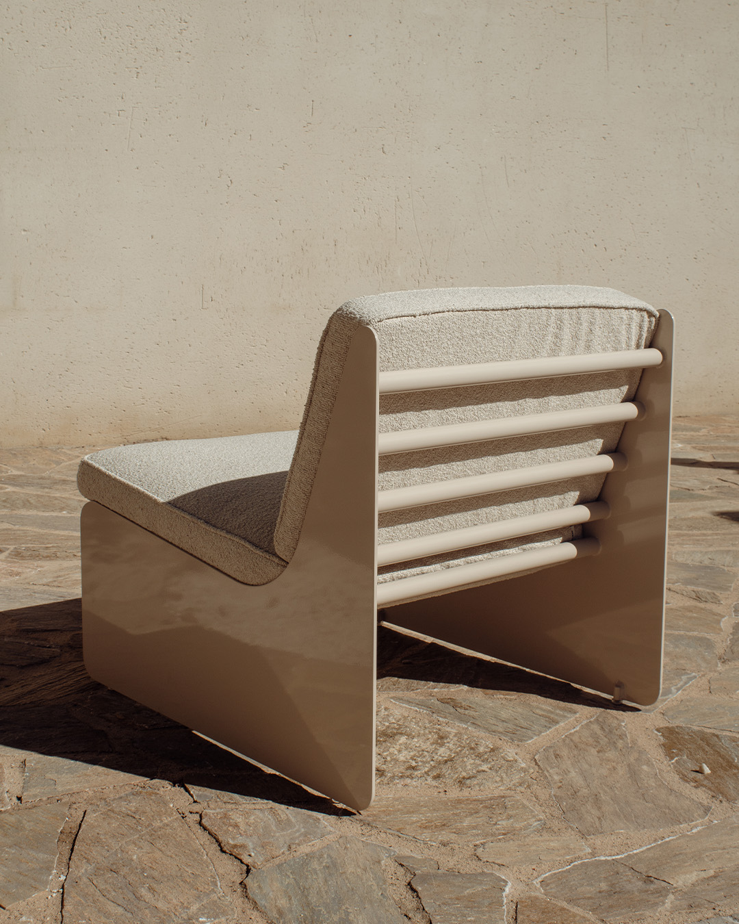Outdoor Gloss Dougie Lounge Chair