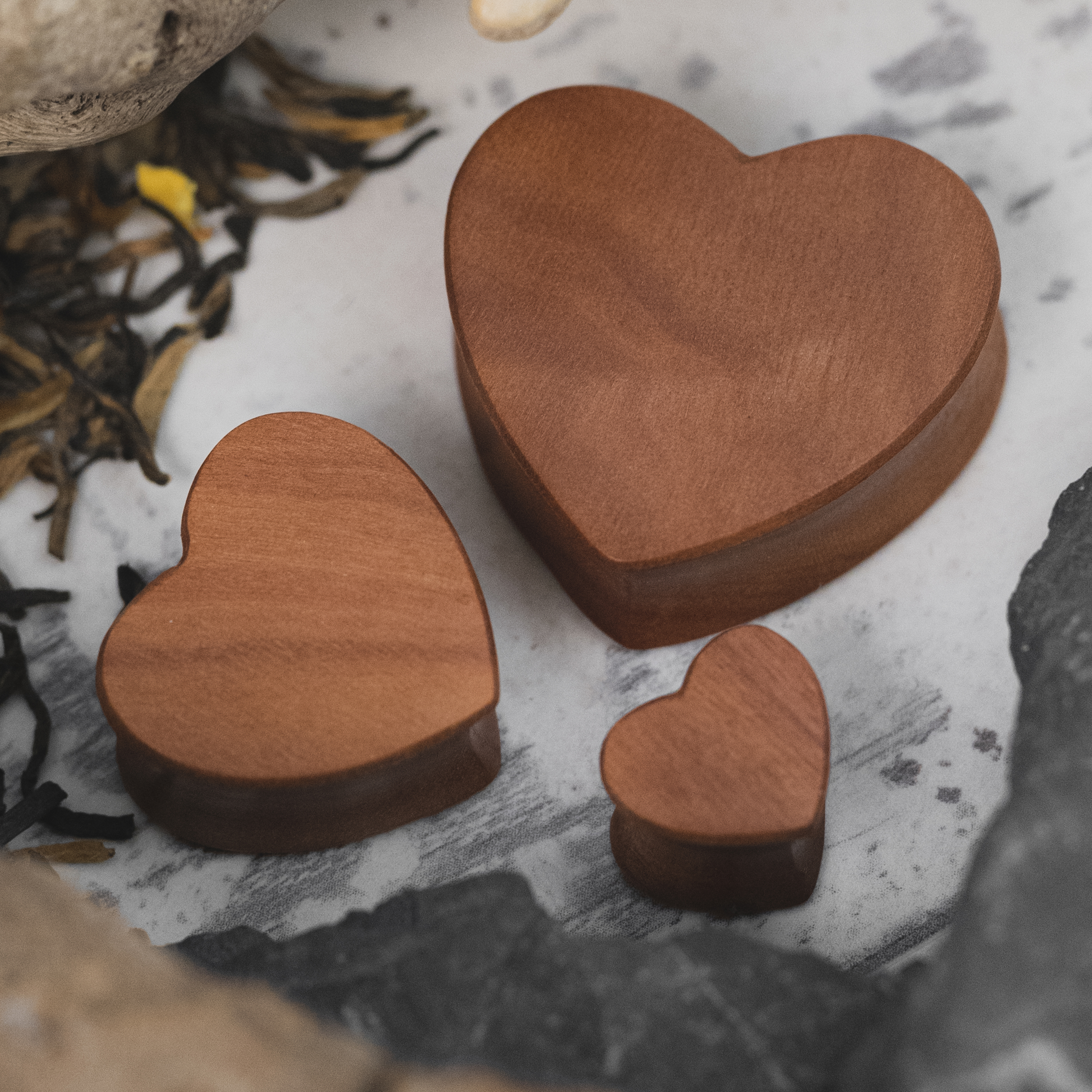 Cute Saba Heart Shaped Wood Ear Plug / Gauge