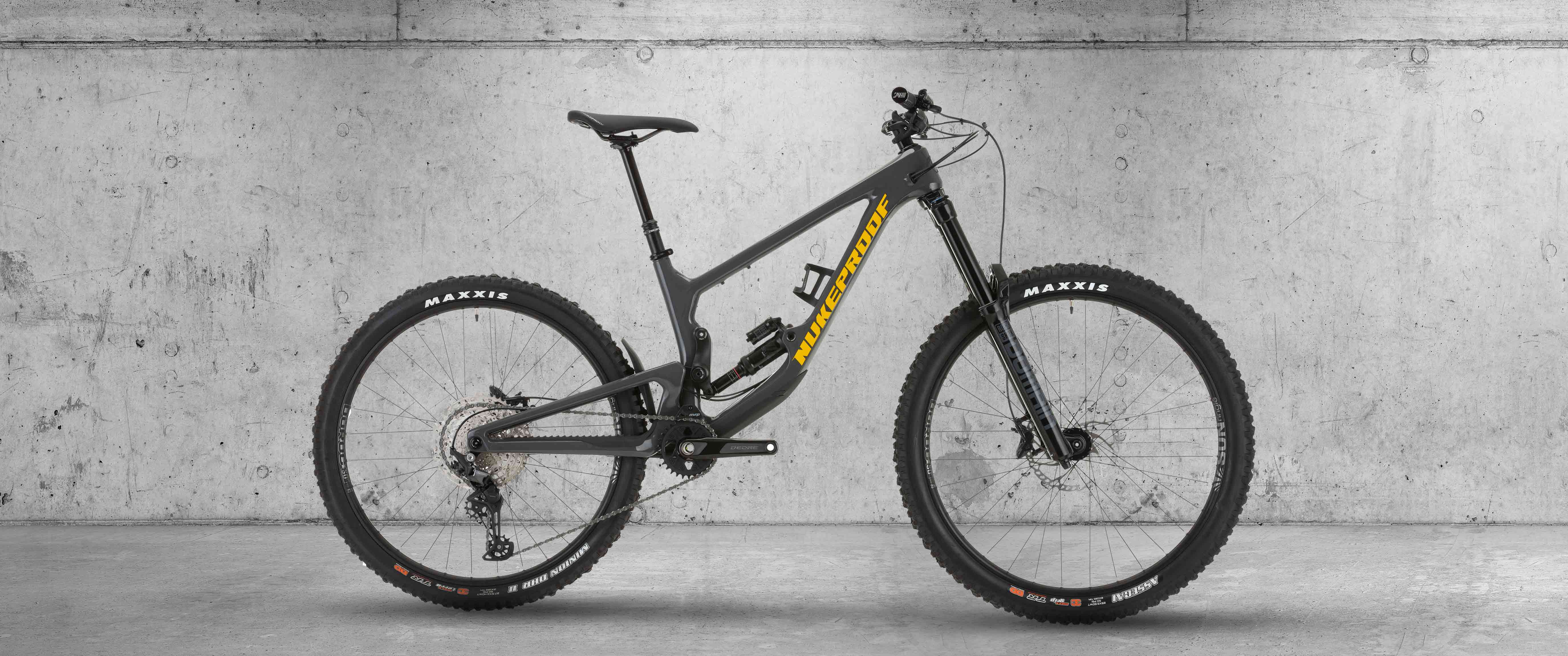 Nukeproof Giga 297 Carbon
