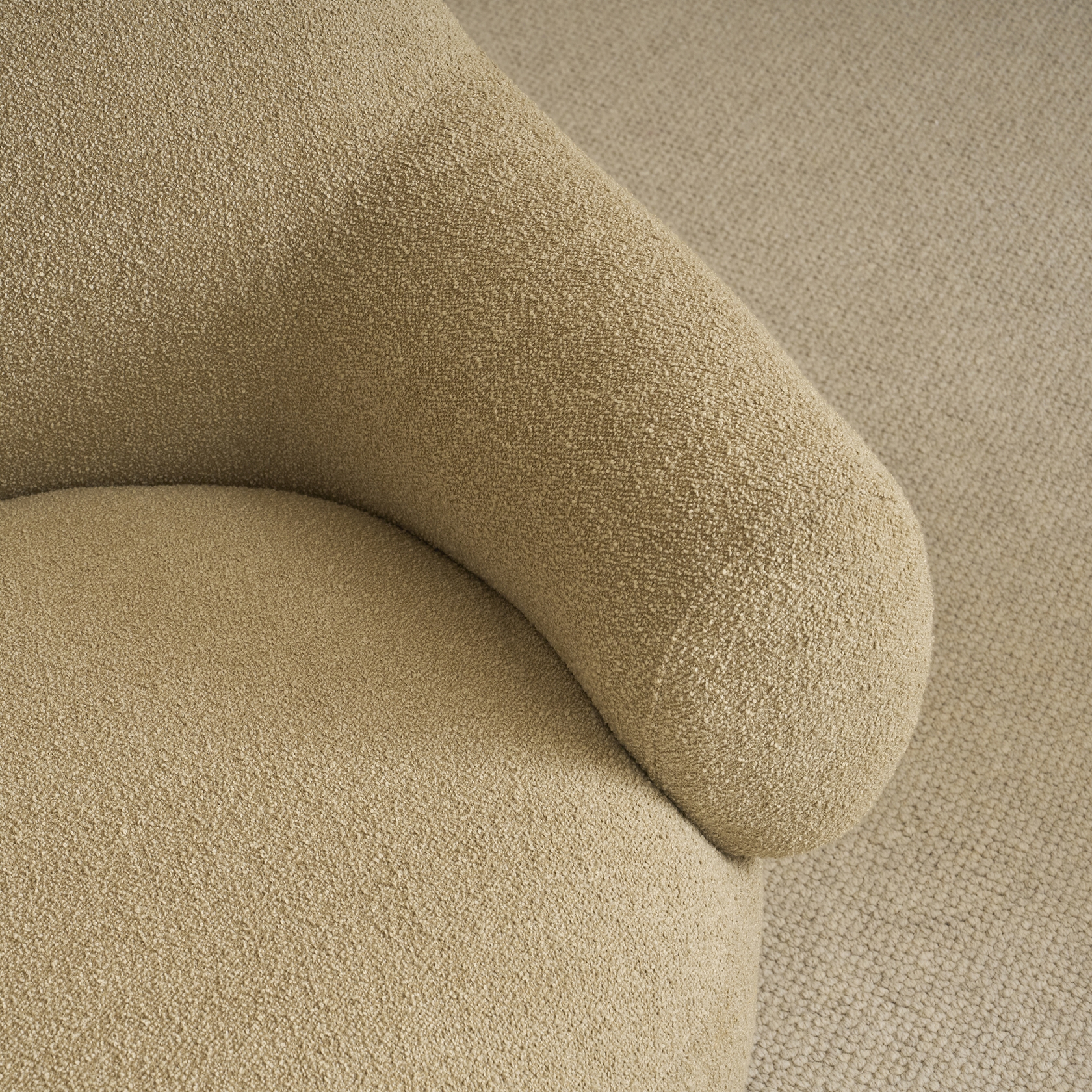 Toad Lounge Chair
