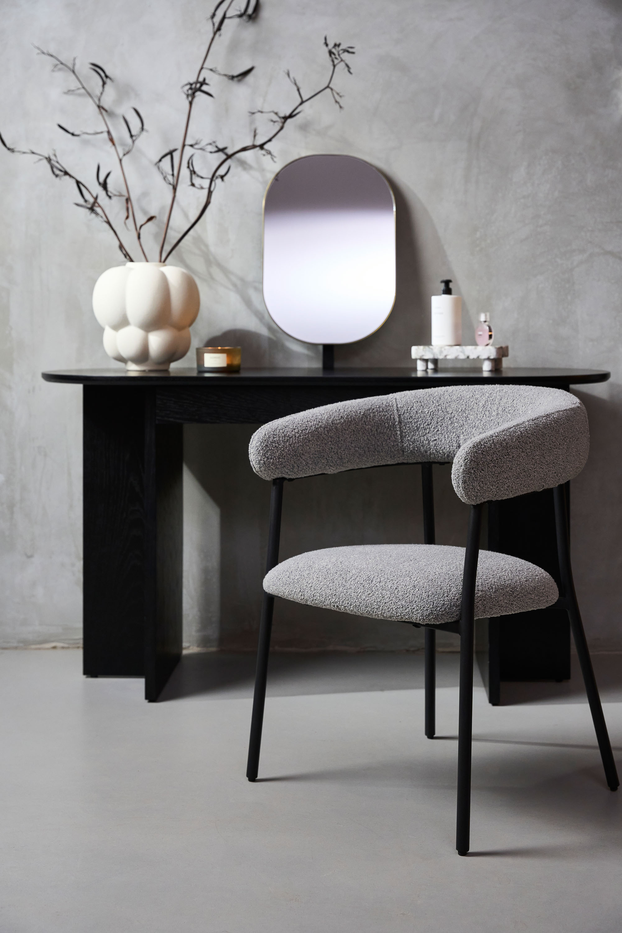 Yogi Dressing Table