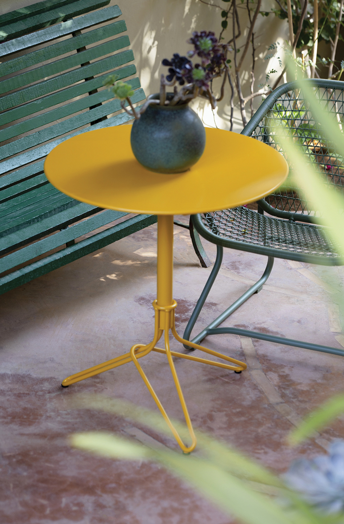Fermob Flower Pedestal Table
