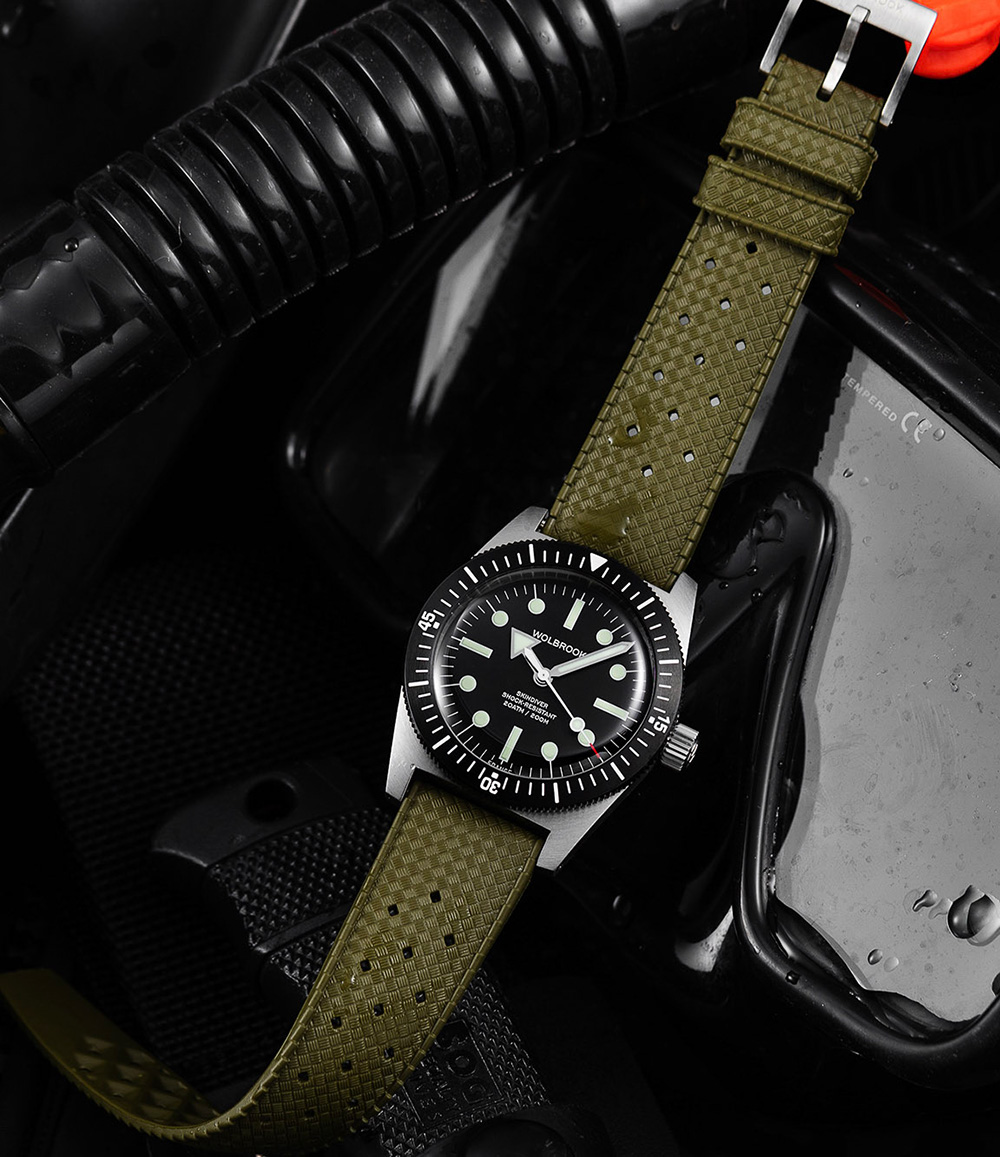 38mm Skindiver Automatic Dive Watch