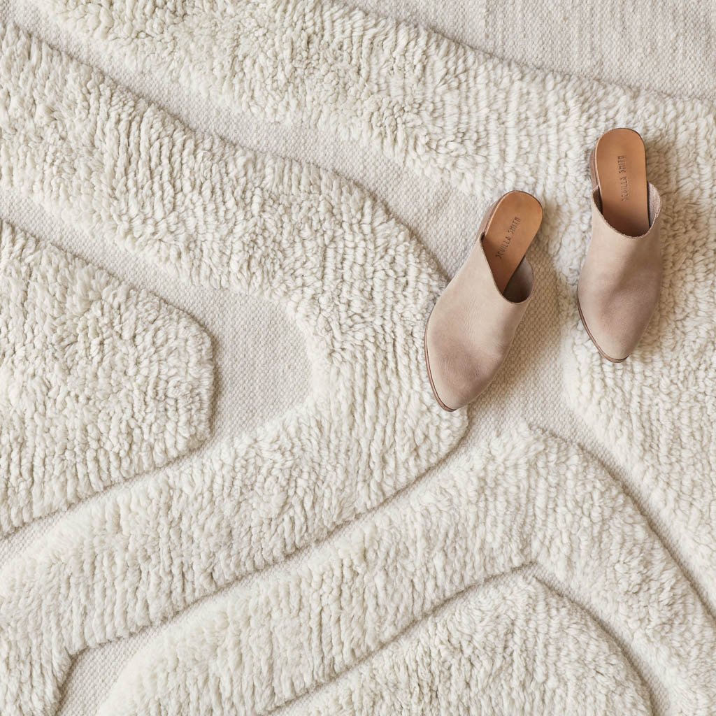 Sheepskin Accent Rug - White – The Citizenry