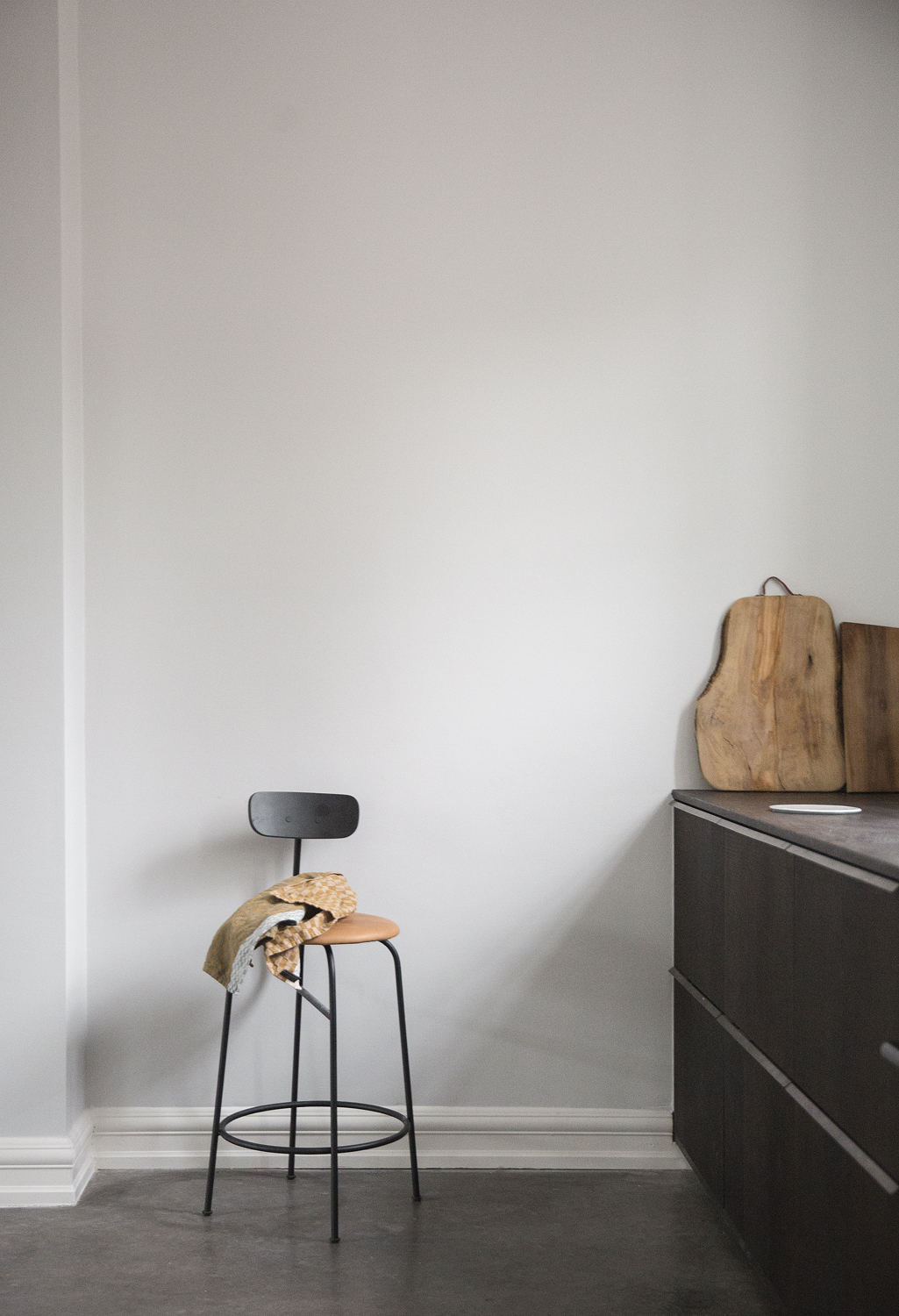 Afteroom Counter Chair