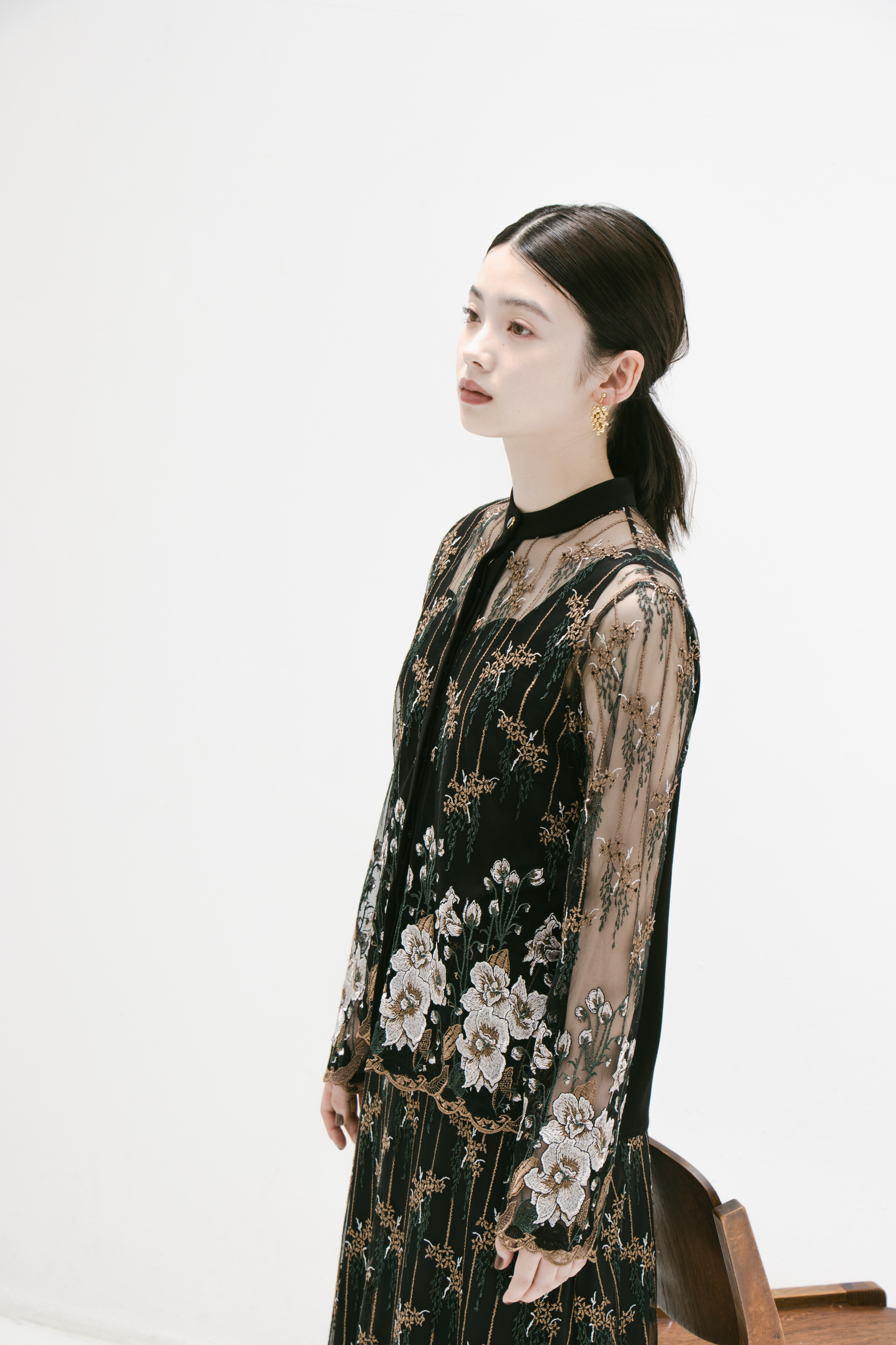 Everlasting embroidery lace blouse (Black) – MURRAL
