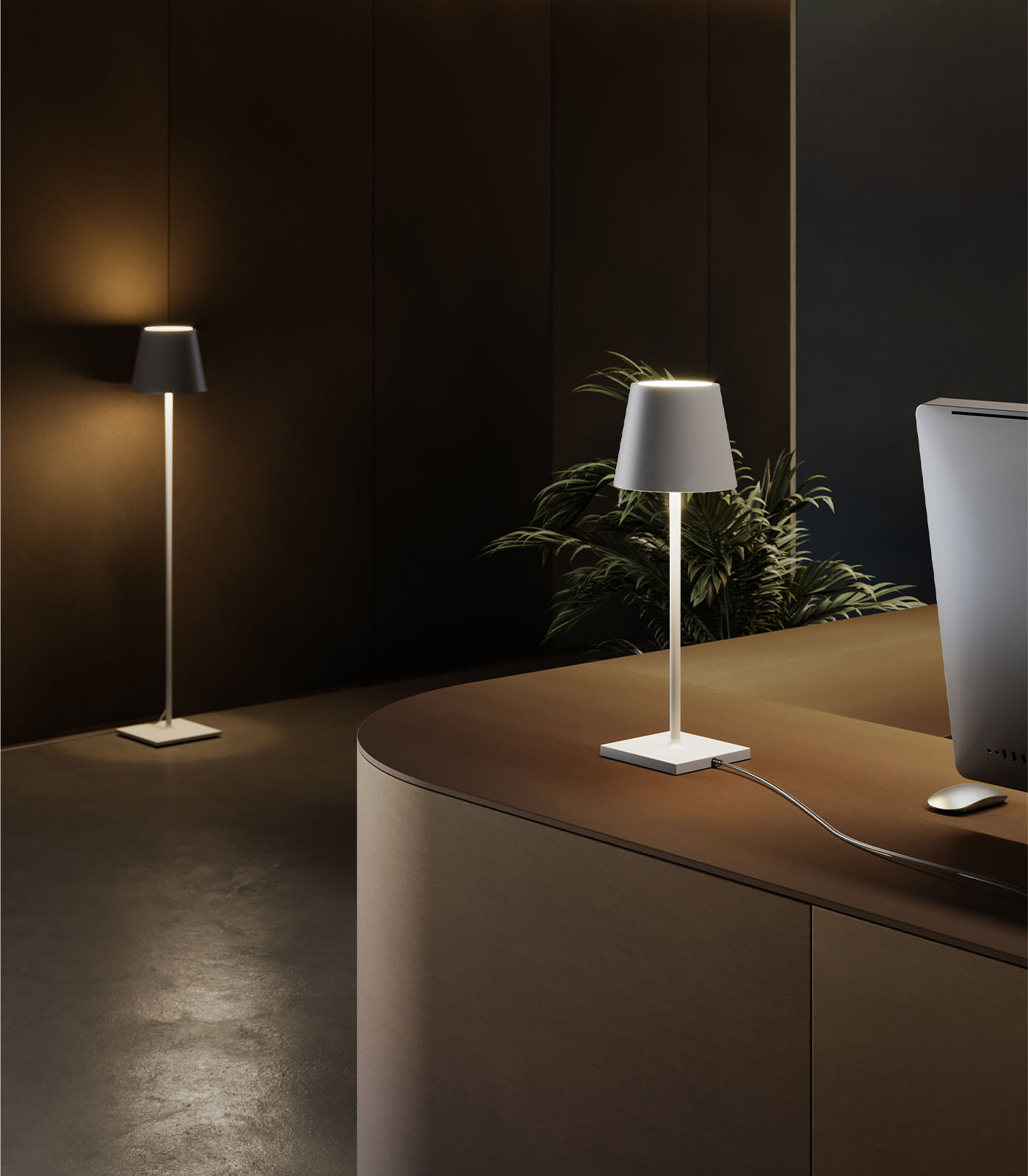 Poldina 230V Floor Lamp