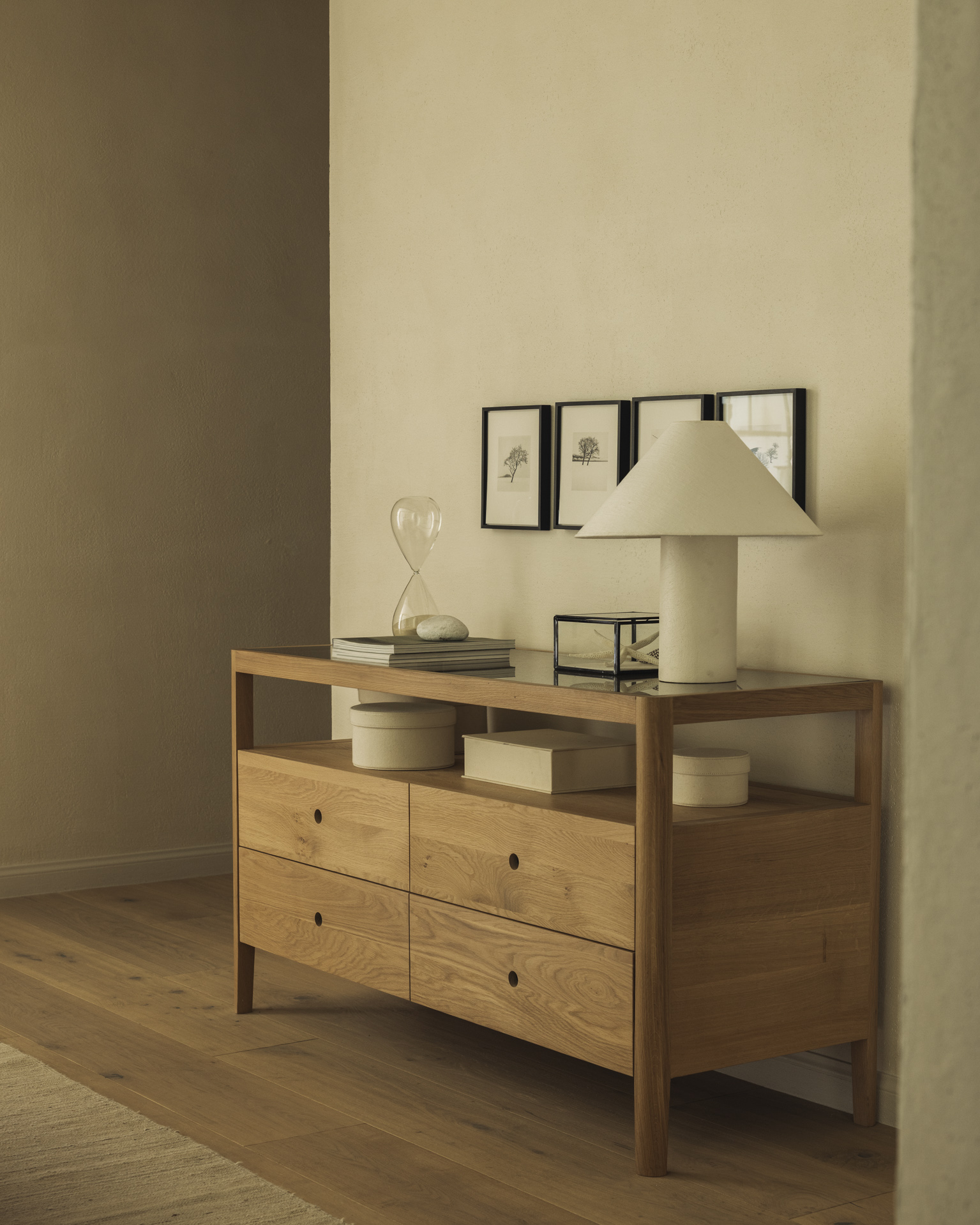 Ethnicraft Oak Spindle Dresser - 4 Drawers