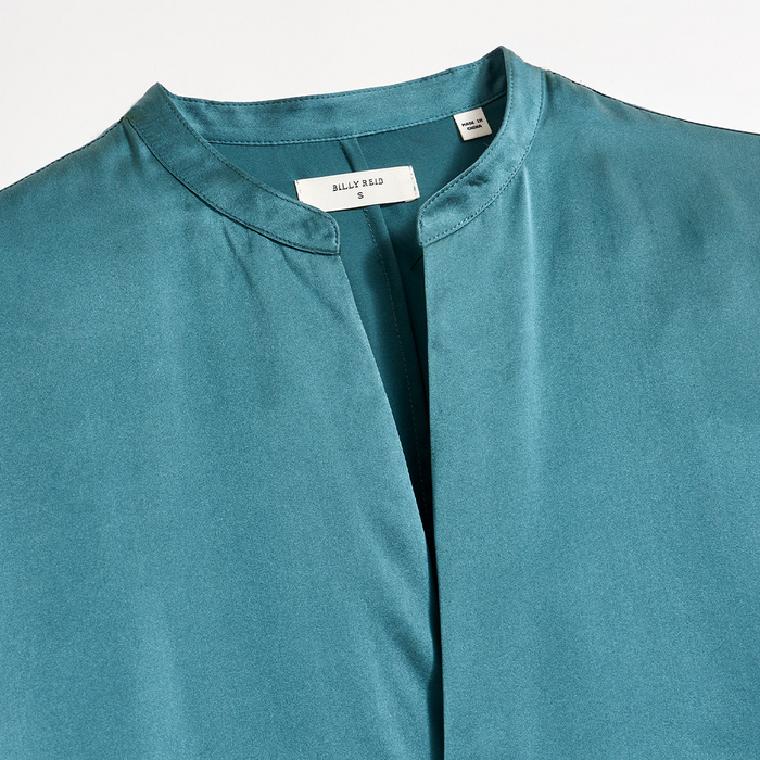 Sandwashed Silk Dolman Sleeve Blouse | Billy Reid Sandwashed Silk Dolman Sleeve Blouse | Billy Reid