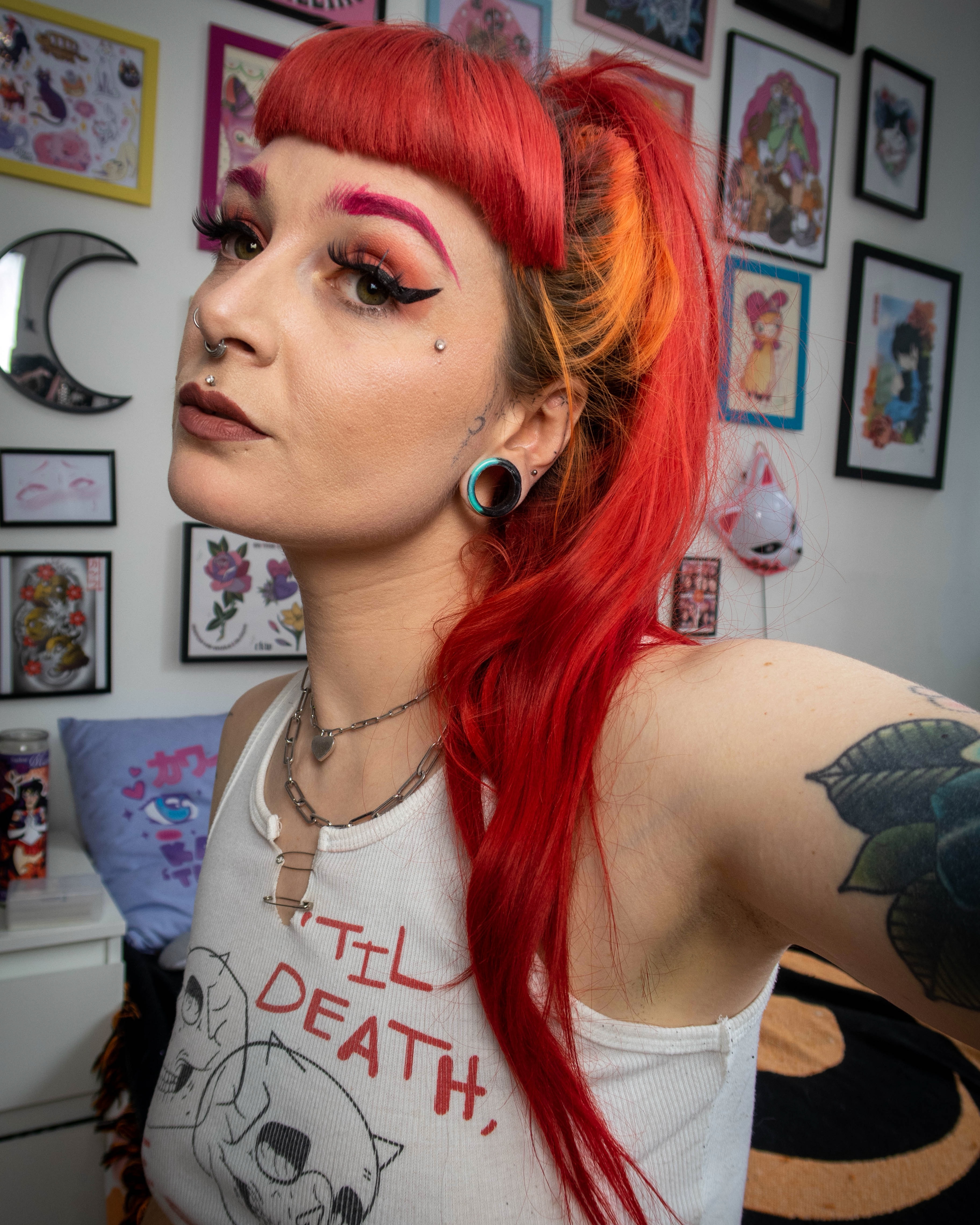 Girl wearing cool  Marble Green & Black Silicone Ear Tunnel
