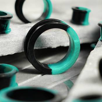cool Green & Black Marble Effect Silicone Ear Tunnel