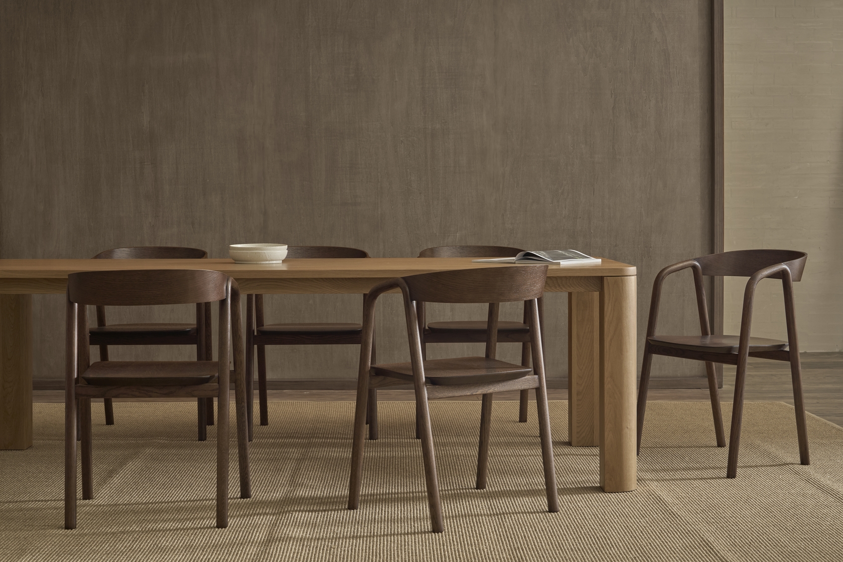 Oli Dining Table