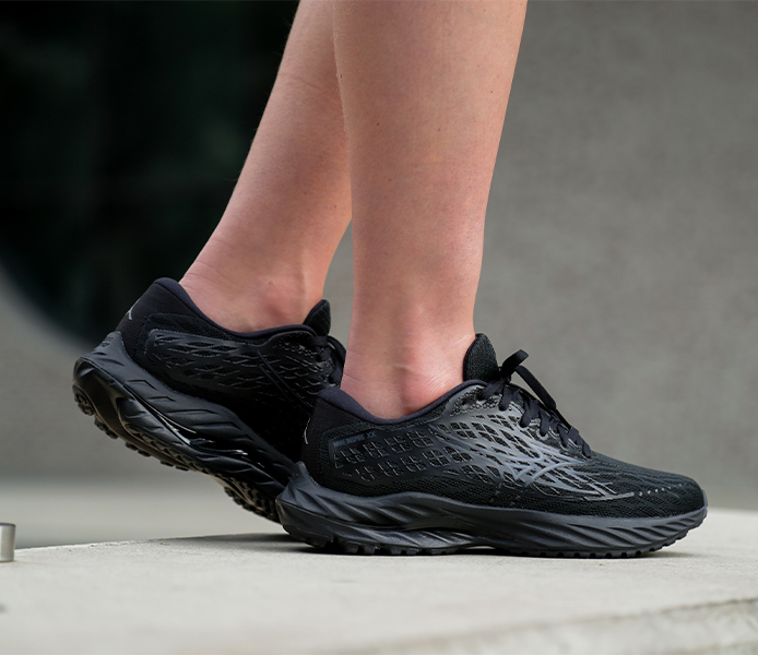 WAVE INSPIRE 20 WIDE | Women's Running Shoes | Mizuno New
