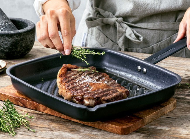 Merten and Storck  Carbon Steel 11 Square Grill Pan