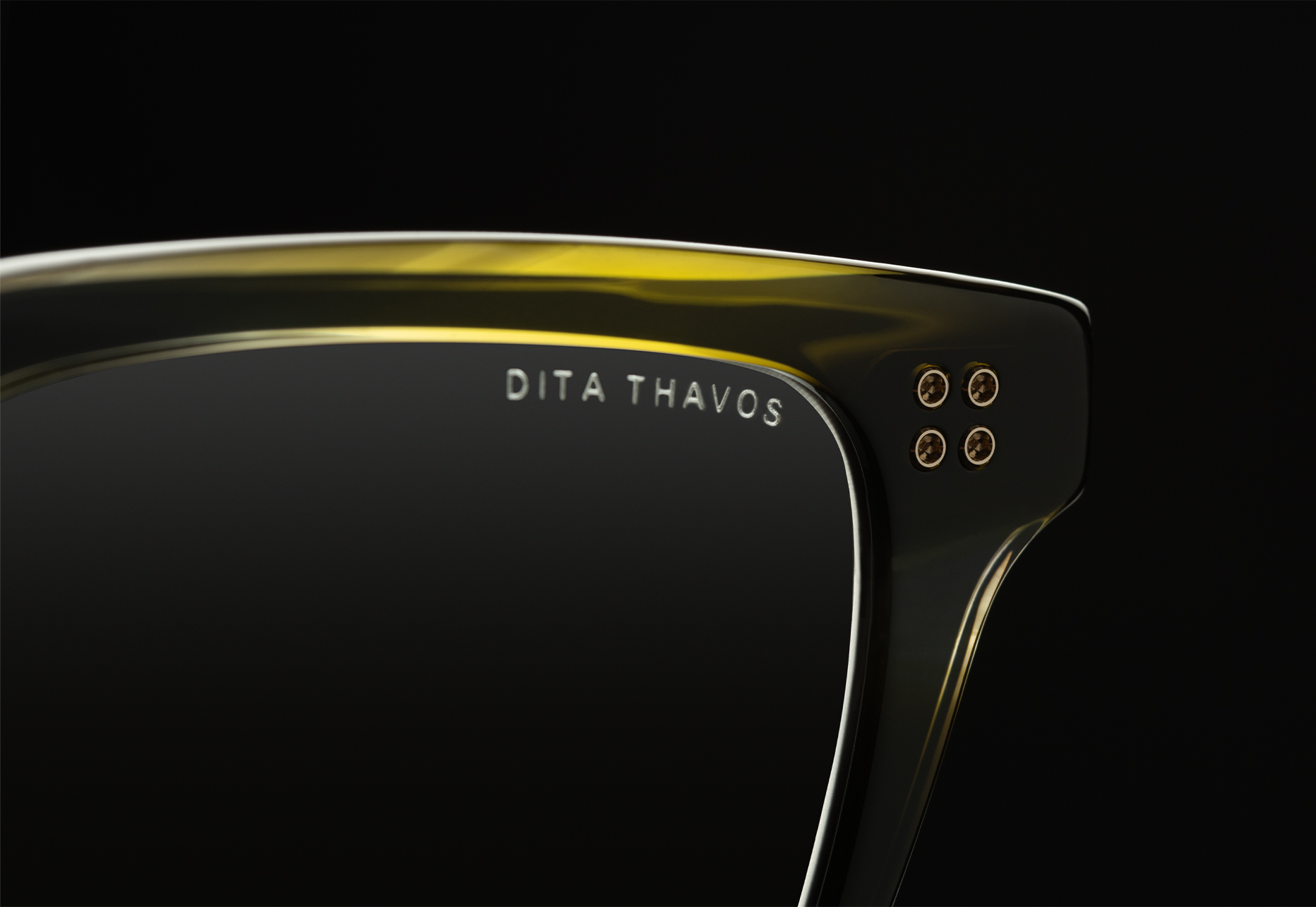 DITA THAVOS 100% UVA AND UVB LENS WITH ANTI-REFLECTIVE COATING  