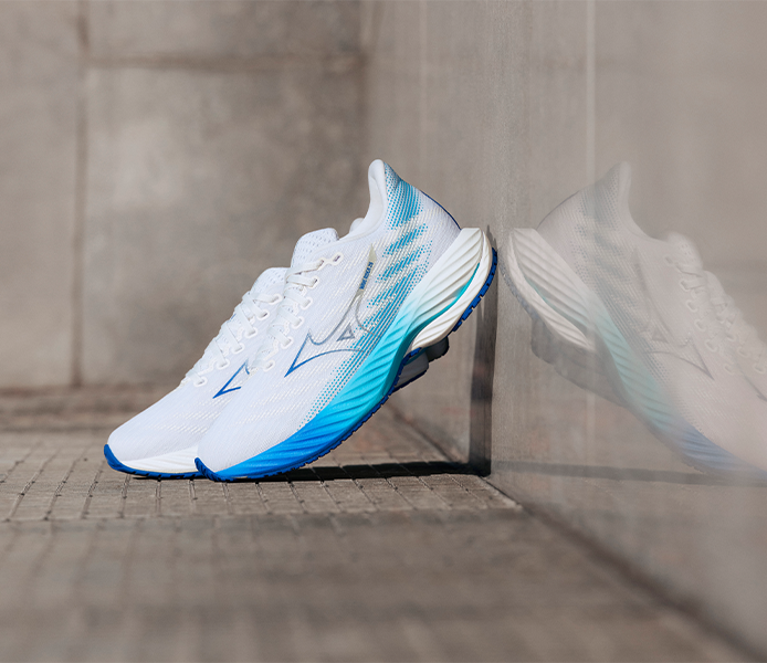 Mizuno Wave Rider 28 ホワイト/ブルー　26.5 Mizuno Wave Rider 28 Review | Fleet Feet