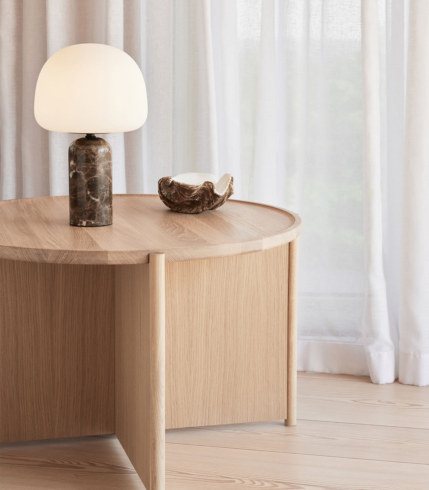 Kin Table Lamp