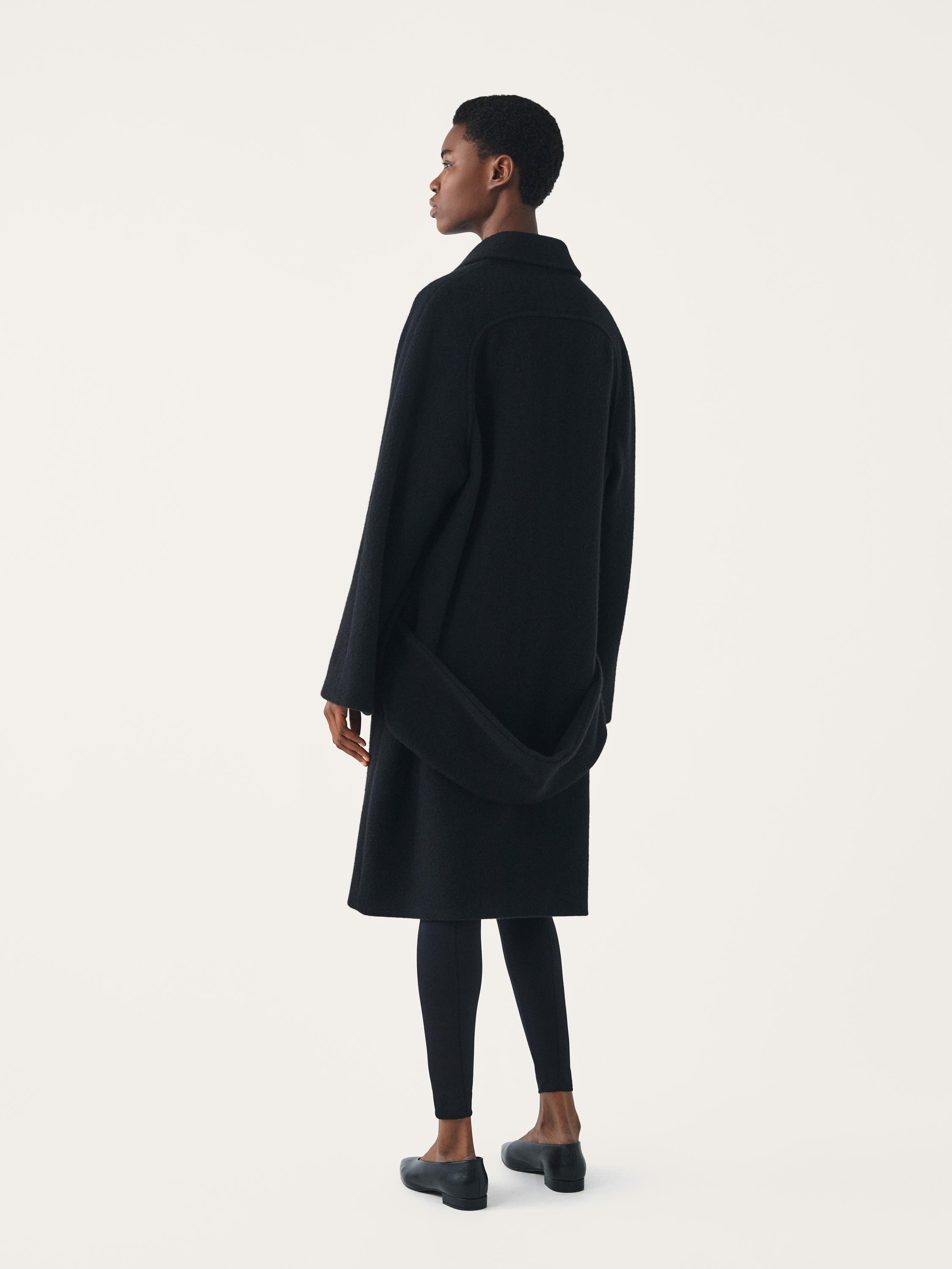 JARA oversized wool coat with raglan sleeves | FFORME